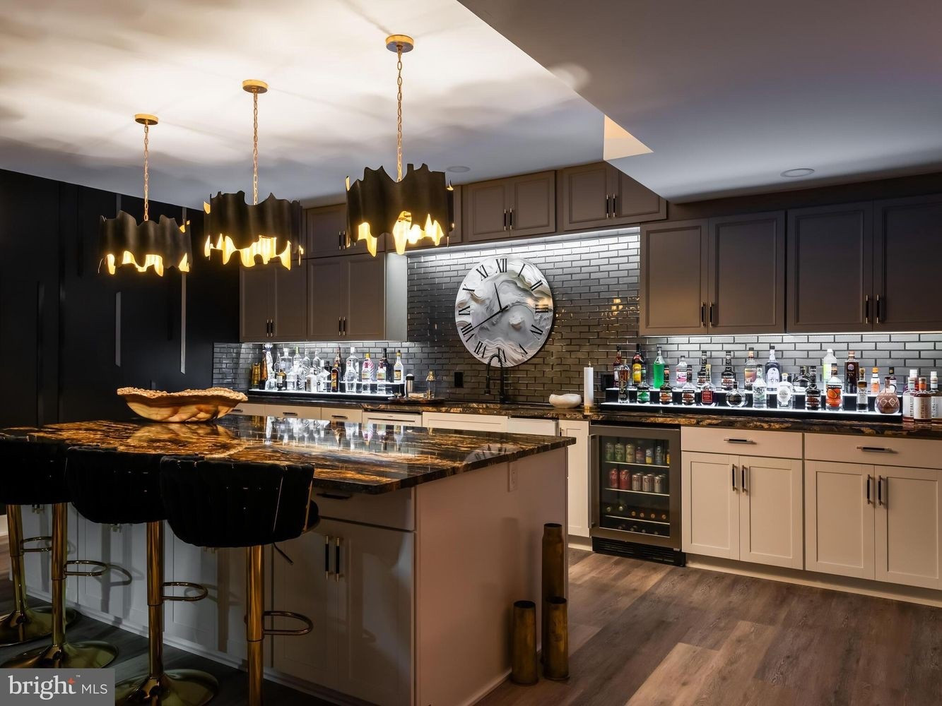 If Ciara and Oliver from 56 Days had a suburban home and basement, we’d imagine it like this 👀 

#LTKHome #LTKstorytime