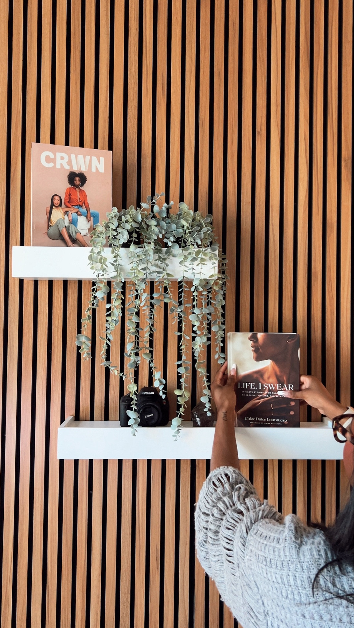 loving these new floating wall shelves from home depot for my home office 


#LTKHome