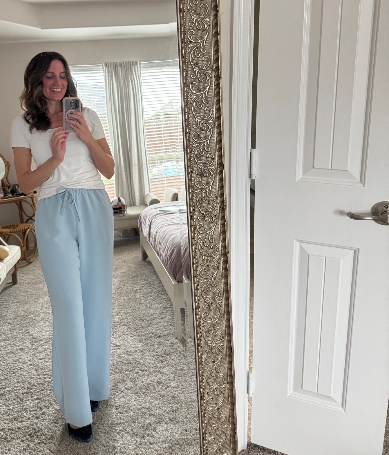 Comfiest outfit! Perfect for errands or work from home!

#LTKWorkwear #LTKStyleTip #LTKHome