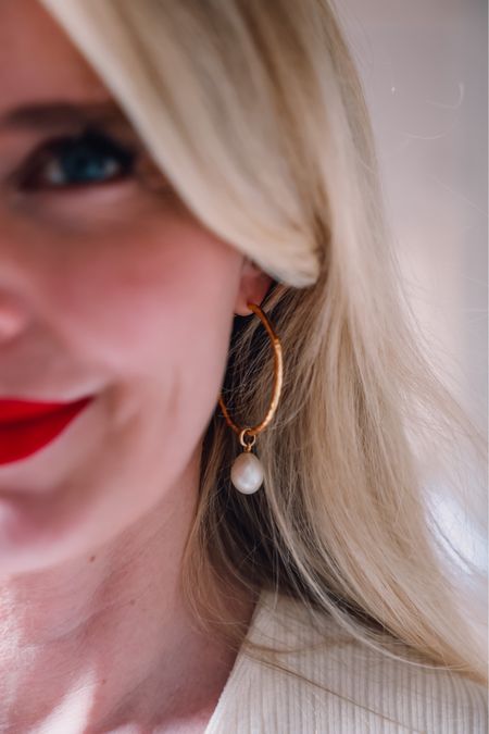 These stunning Monica Vinader earrings are the perfect elevated everyday jewelry piece… and they’re now on sale for 30% off! These would also make for a perfect holiday gift!

~Erin xo 

#LTKCyberweek #LTKsalealert