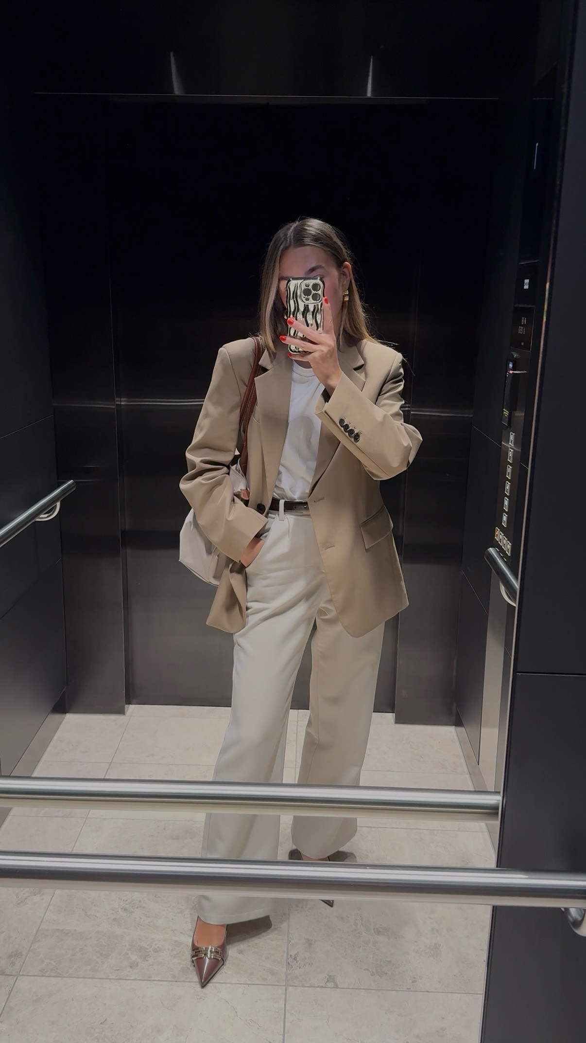 beige and chocolate brown tones for work today 

#LTKworkwear #LTKaustralia #LTKstyletip
