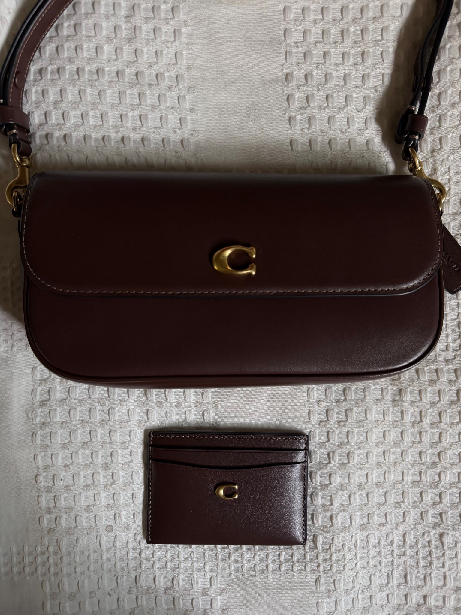 your sign to get the matching set 🤎👜 #coach #coachpurse #coachwallet #maple #coach #girls #motherdaysgift #mothersday #spring #viral #trending #buyit 

#LTKMothersDay #LTKBeauty #LTKHome