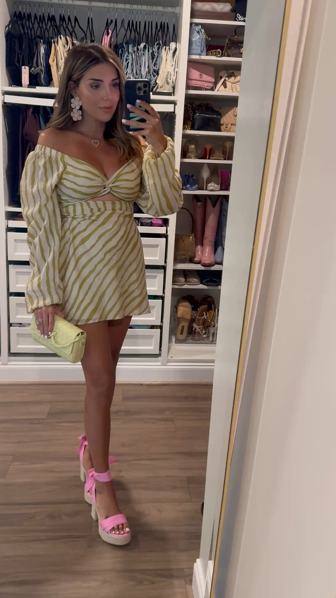this dress is giving spicy mamacita vibes!! I’m in LOVE! code MORGANH30 will svae you 30% sitewide!

Wearing medium

@vici #vicipartner
Summer dresses
Butter yellow
Summer outfit

#LTKFindsUnder100 #LTKSummerEdit #LTKStyleTip