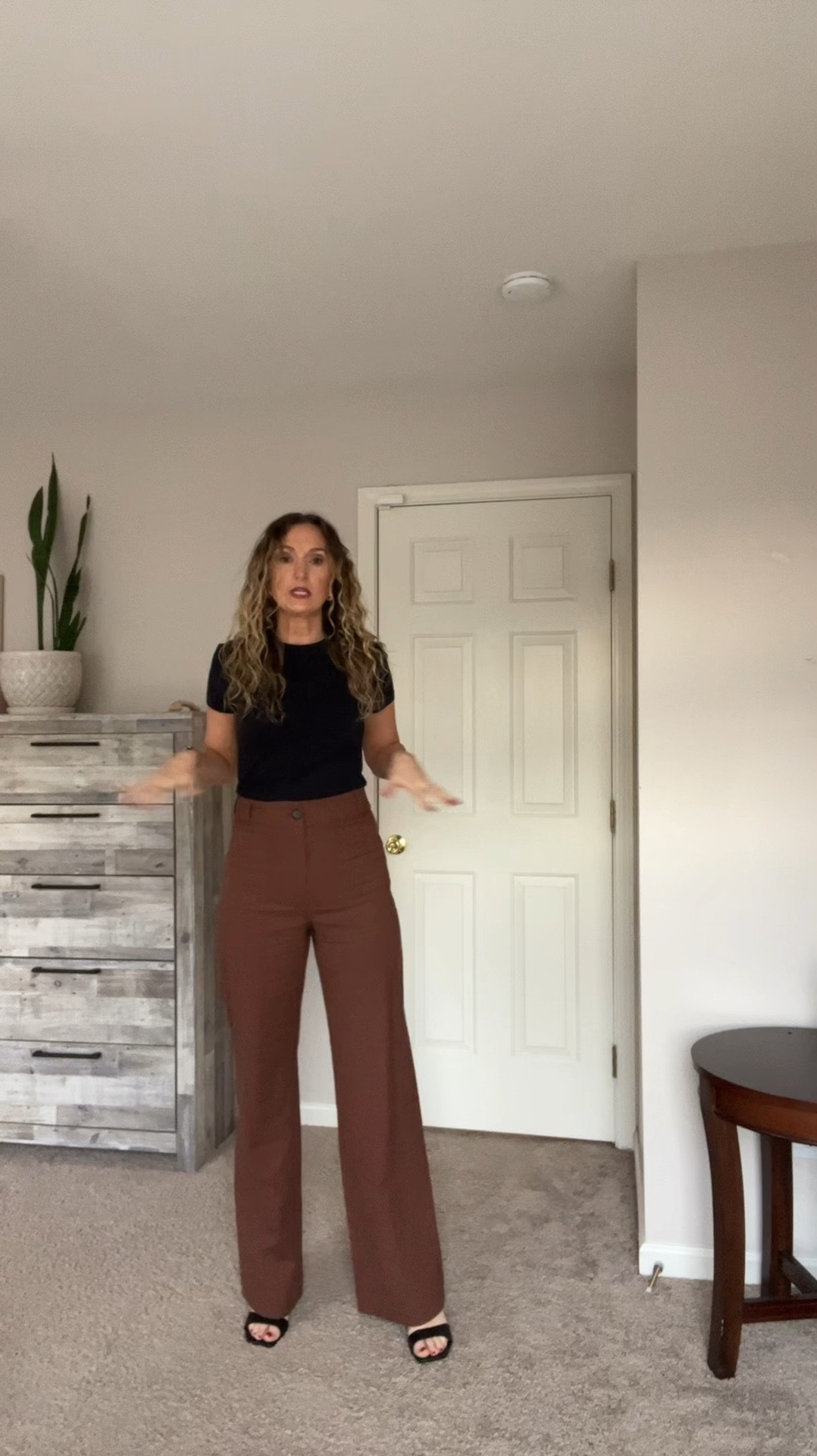 These pants are so great!! 😀 

Anthropologie // womens fashion // spring fashion / women’s pants // linen pants 

#LTKStyleTip #LTKWorkwear #LTKWatchNow