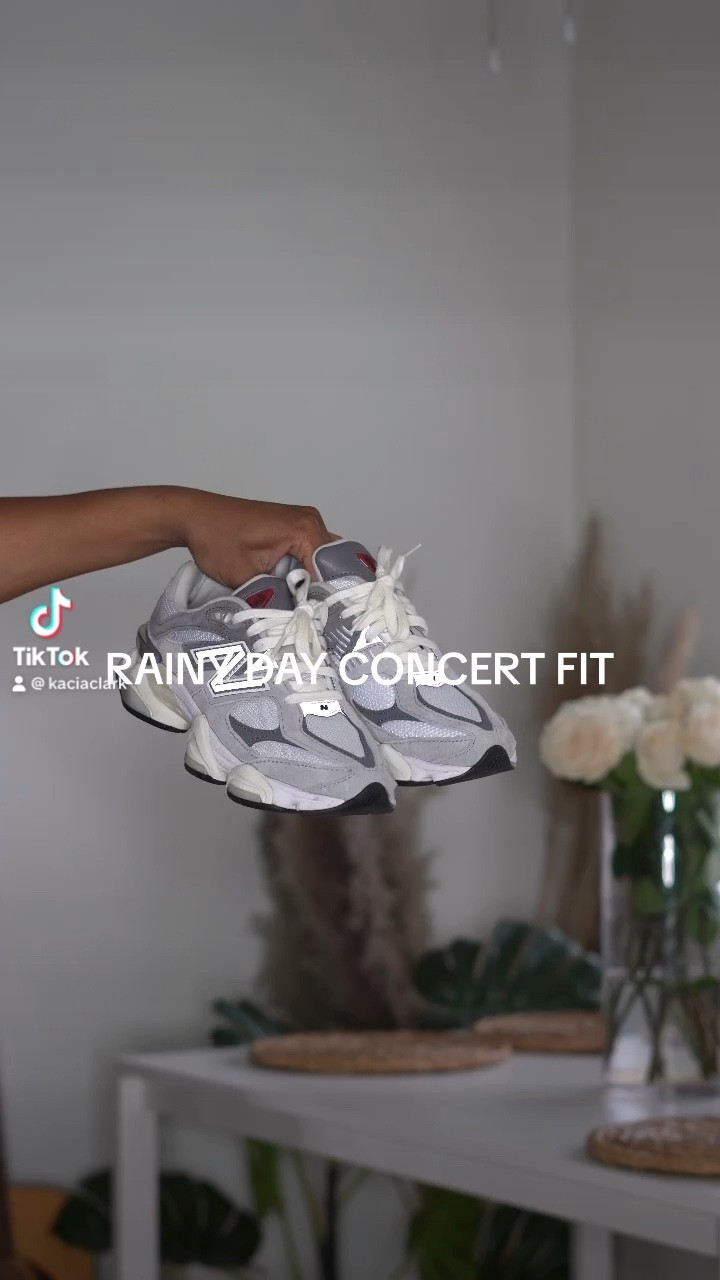 rainy day concert outfit! fall outfits 
#fallfashion #falloutfits 

#LTKstyletip #LTKfindsunder100 #LTKmidsize