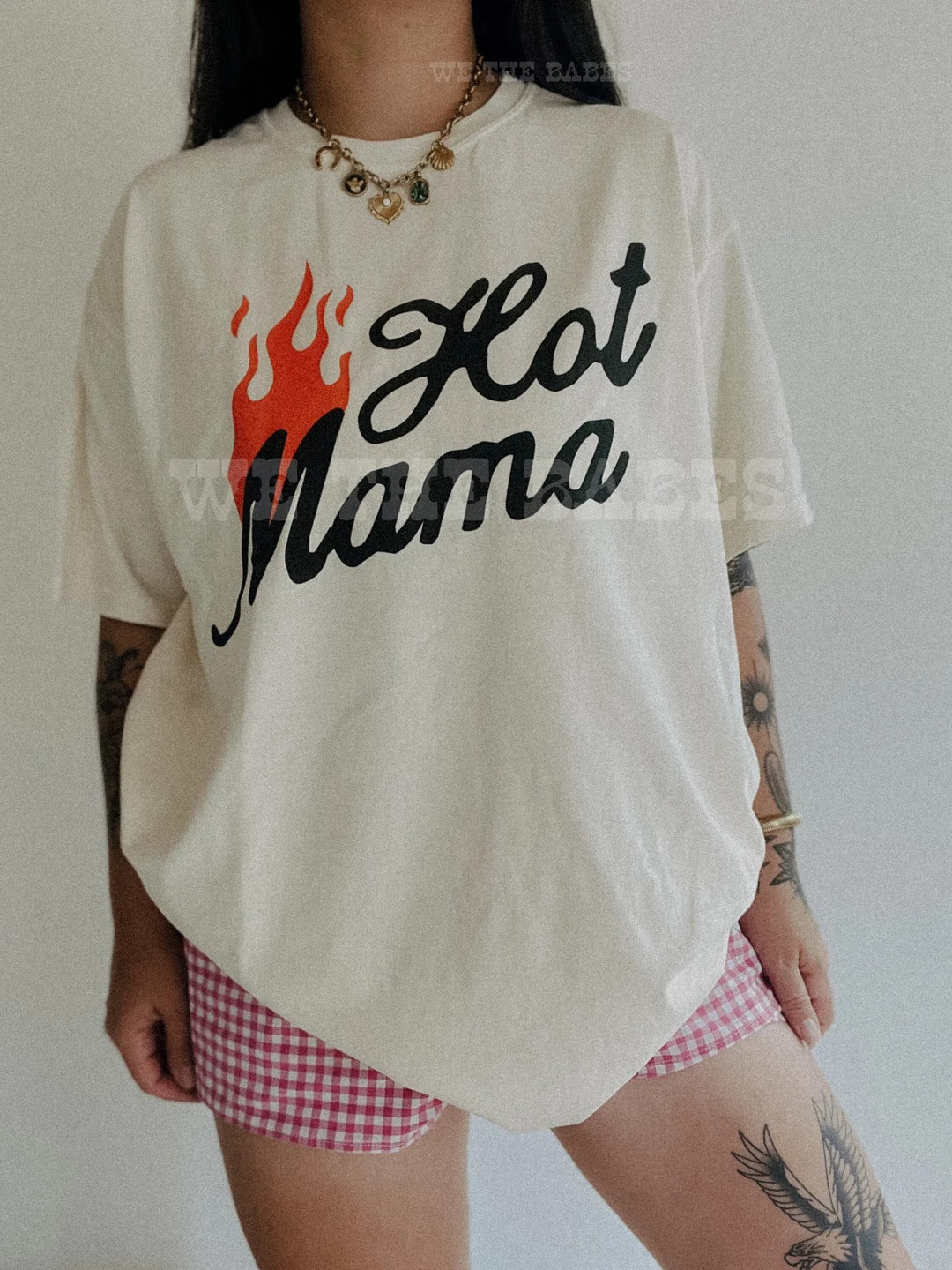 Hot Mama Tee, Trendy Mom Shirt, Vintage Inspired Graphic Tee, Mother’s Day Tee - Etsy | Etsy (US)