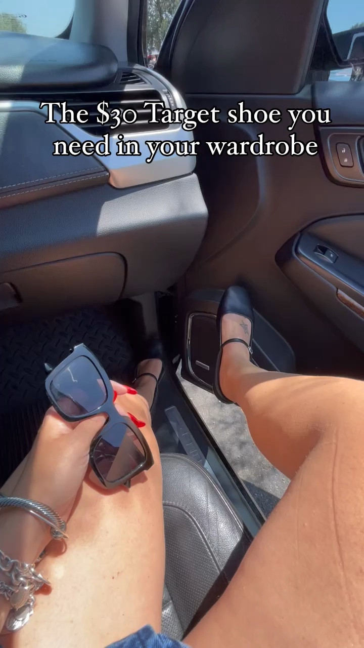 I went down half a size. So comfortable, they come in tons of colors. 🎯