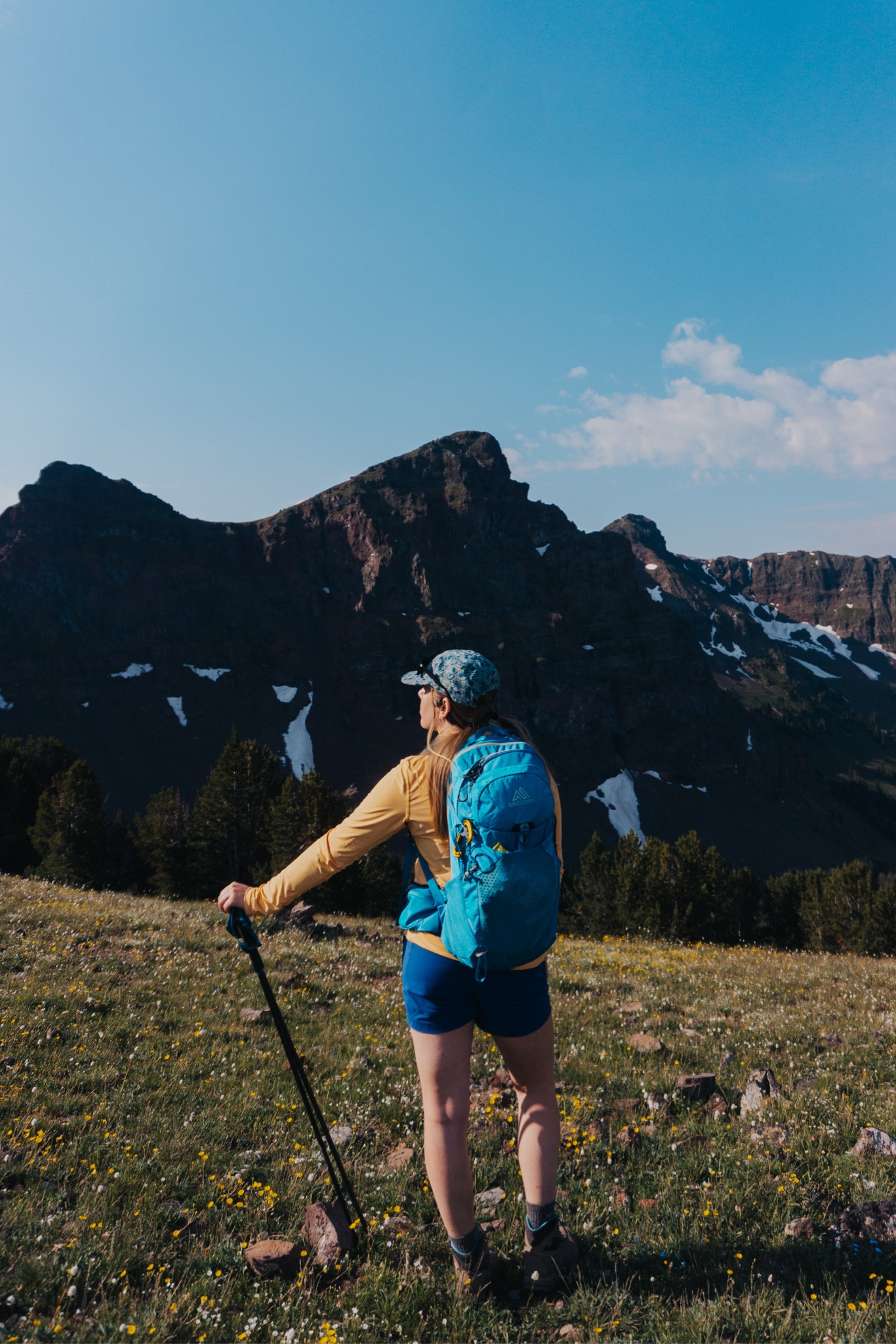 Hiking gear for women | Big Sky Country Montana. Stio sun hoodie and shorts- use code ALLISONSTIO20 for 20% off @stio 