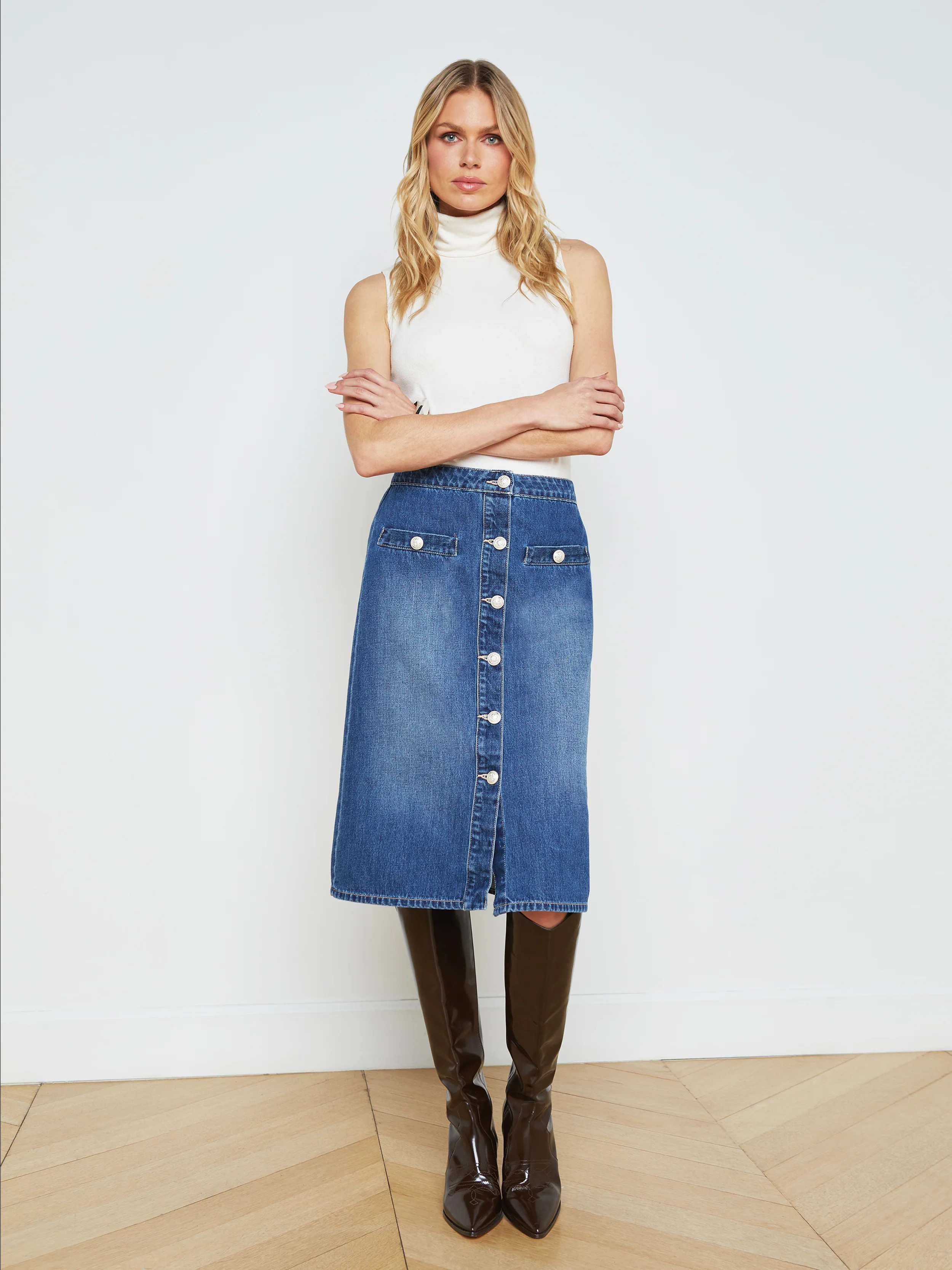 L'AGENCE - Landry Denim Skirt in Verdugo | L'Agence