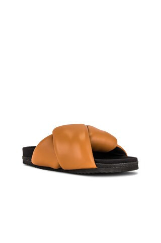 Foldy Puffy Slide
                    
                    R0AM | Revolve Clothing (Global)