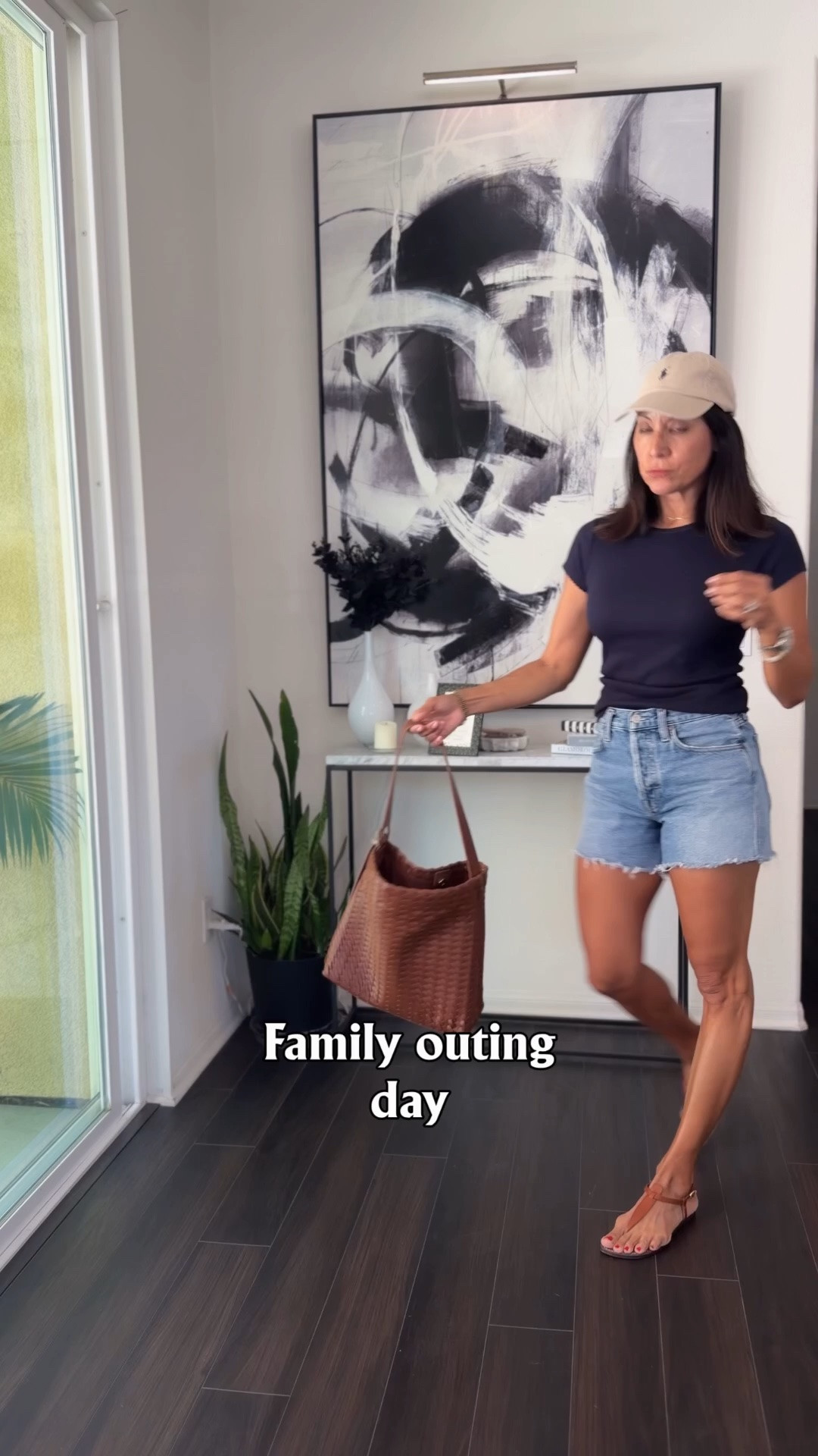 Happy sunny Sunday! 

A favorite pair of denim shorts are good all summer long 


Shorts wearing 25 
Tee size small 
Sandals tts

#LTKootd #LTKPetite #LTKOver40