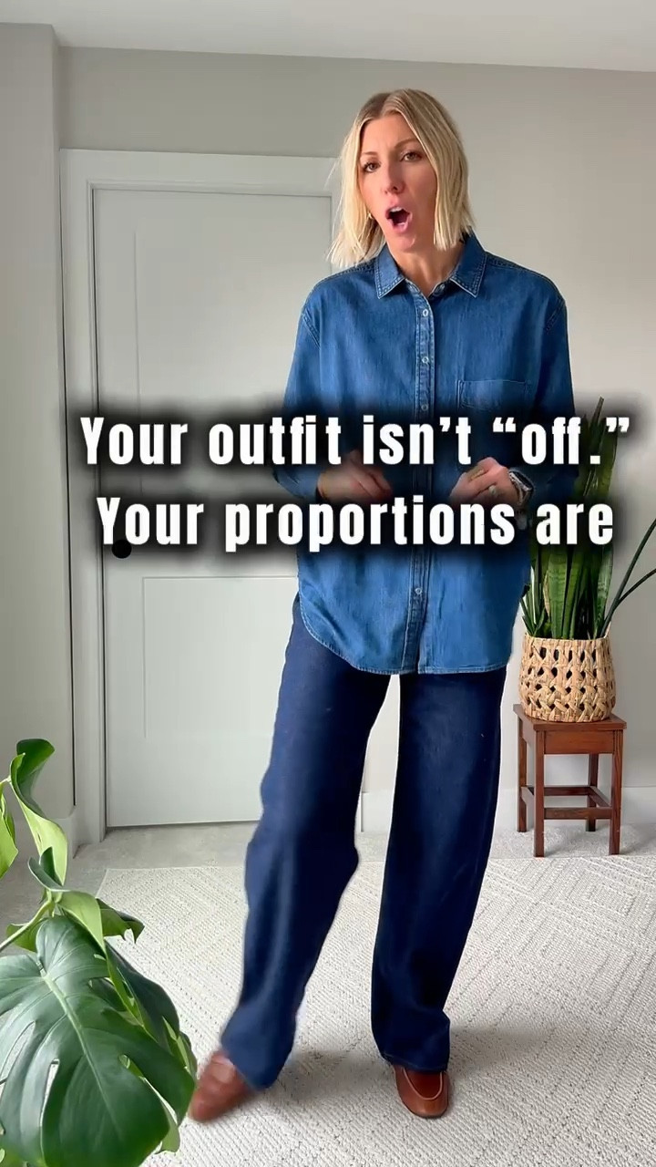 Try Big + Slim + Skin ✨

1 oversized piece
1 structured/slim piece
A little skin (neckline, wrist, ankle)

It’s the easiest way to look modern — without buying a whole new wardrobe.

Linked pieces that work perfectly with this formula 👇

#LTKootd #LTKSeasonal #LTKmomlife