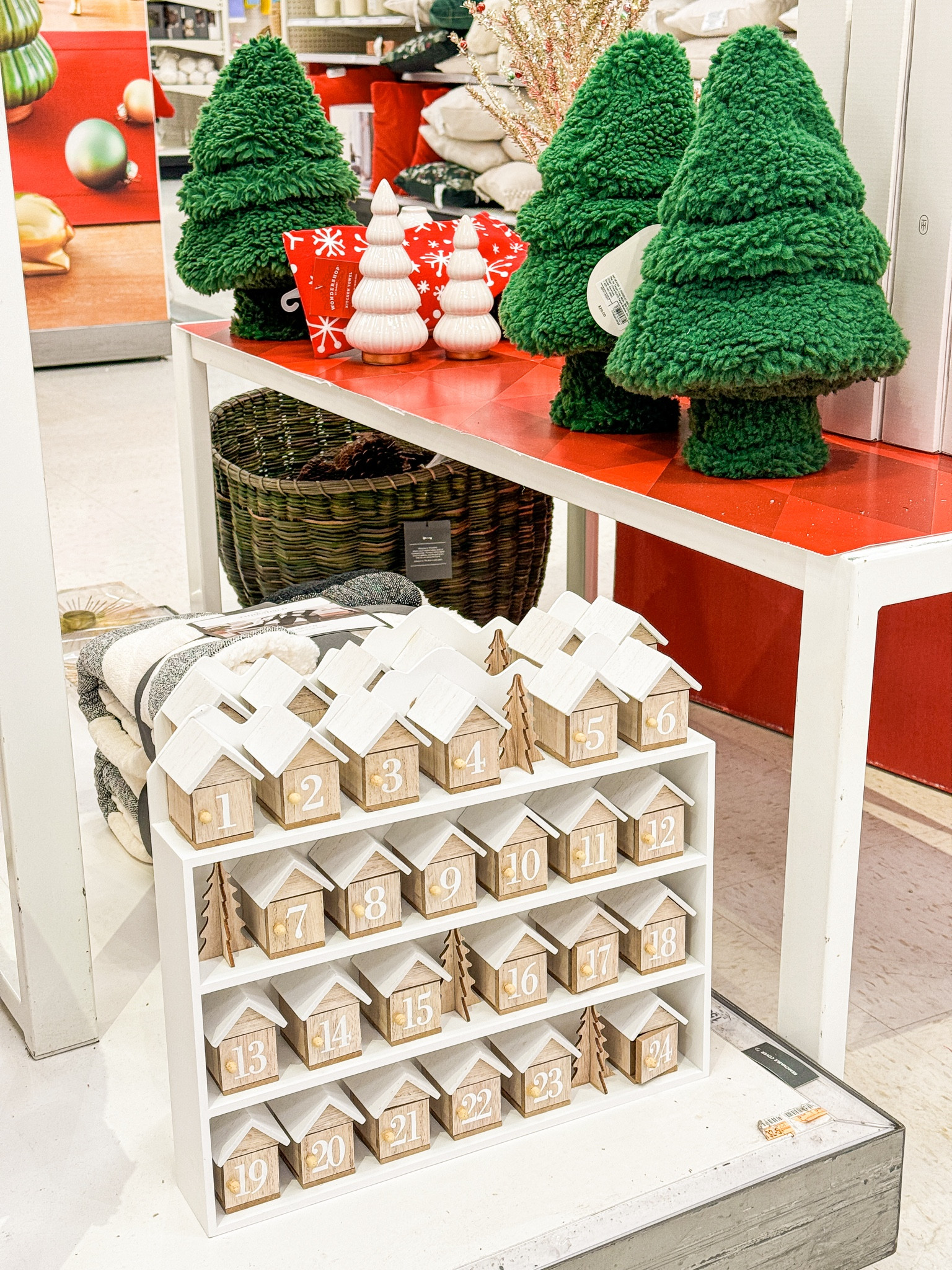 target holiday | new threshold holiday | neutral affordable holiday decor | countdown calendar | holiday decor 🎄

#LTKCyberWeek #LTKHoliday #LTKSeasonal