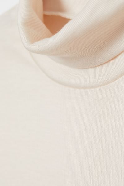 Lyocell polo-neck top | H&M (UK, MY, IN, SG, PH, TW, HK)