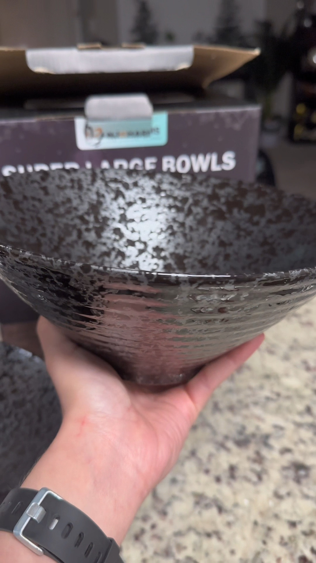 This ramen bowl set is amazing and includes 2 Japanese-style bowls, spoons, and chopsticks, making it ideal for serving home-cooked meals with a restaurant feel. Its elegant design complements various kitchen styles, enhancing your dining experience. 

#LTKGiftGuide #LTKHome #LTKFindsUnder50