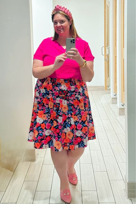 Florals for spring and a pop of pink for good measure - my skirt is on sale in the Draper James tent sale and it’s now an additional 15% off with code TENT15 

#LTKworkwear #LTKplussize #LTKsalealert