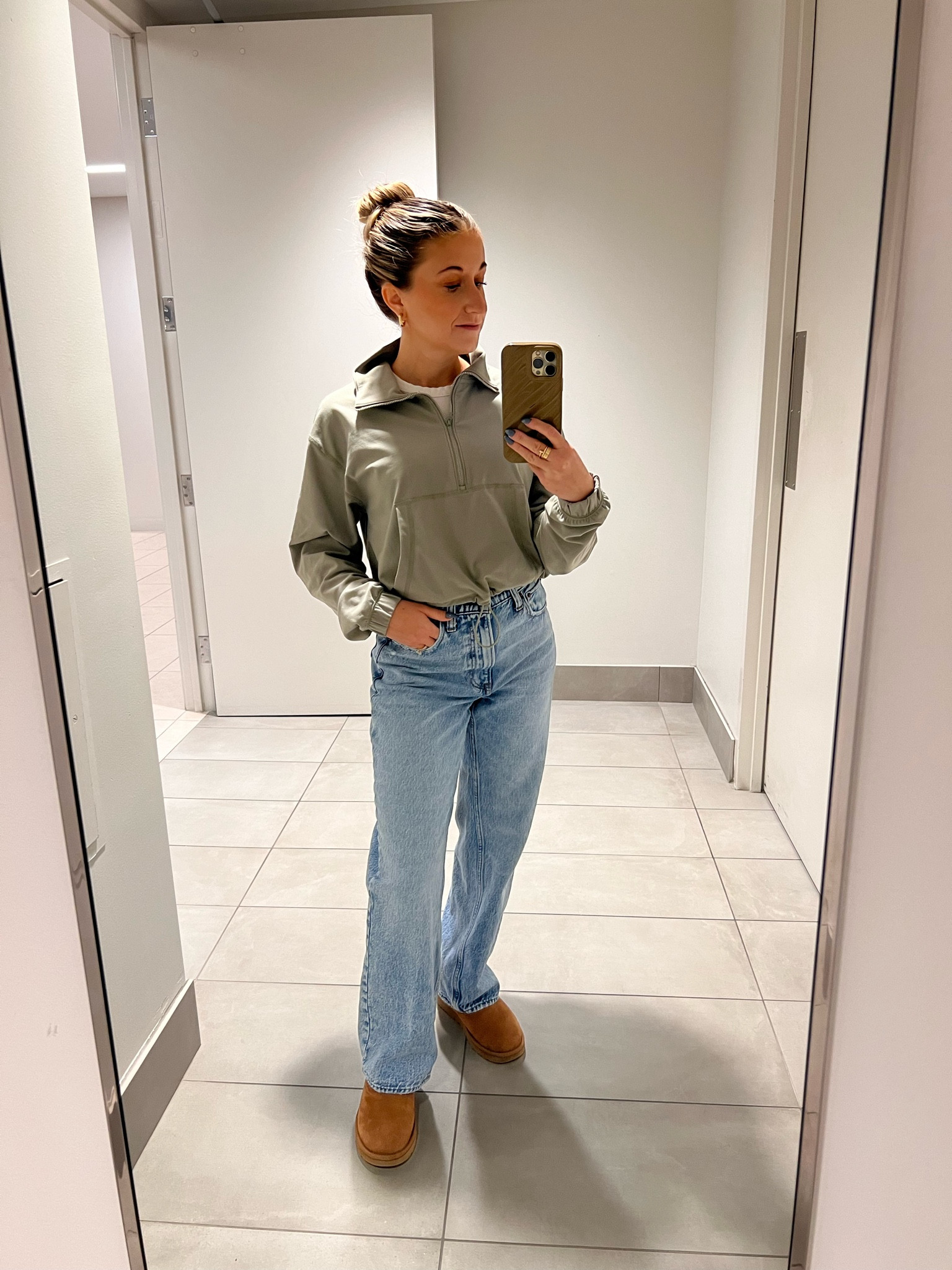 WORK OOTD 1.12.2024

CASUAL FRIDAY OUTFIT 
Half zip and jeans - Abercrombie (old, linked similar)
Tank - old navy (old, linked similar)
Boots - Ultra Mini Ugg in Chestnut (available in backorder)
Earrings - Amazon
Hair stuff - dae (Sephora)
 