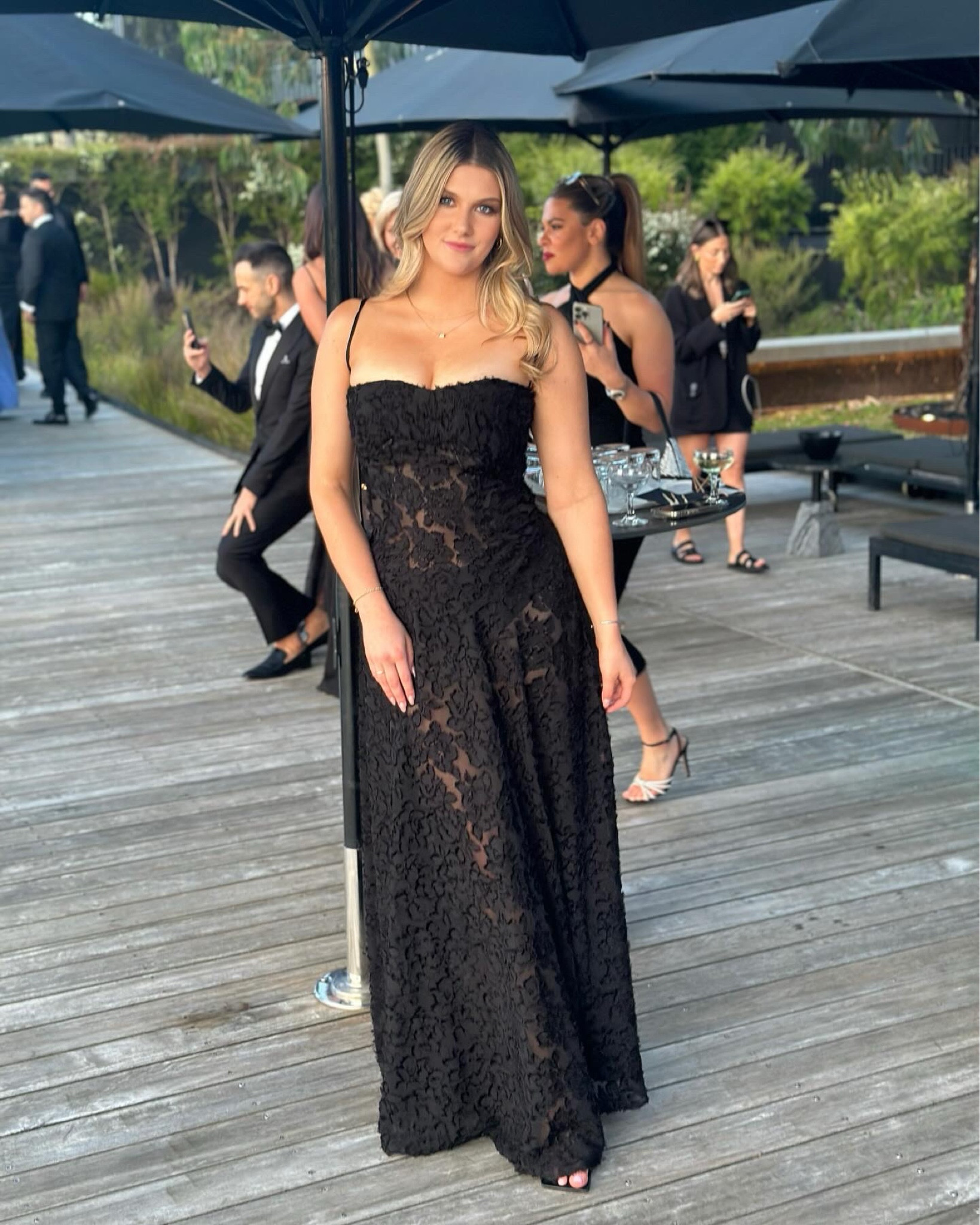 house of cb seren dress black Dress Loulou: Chic Three-Quarter Sleeve Maxi Dress