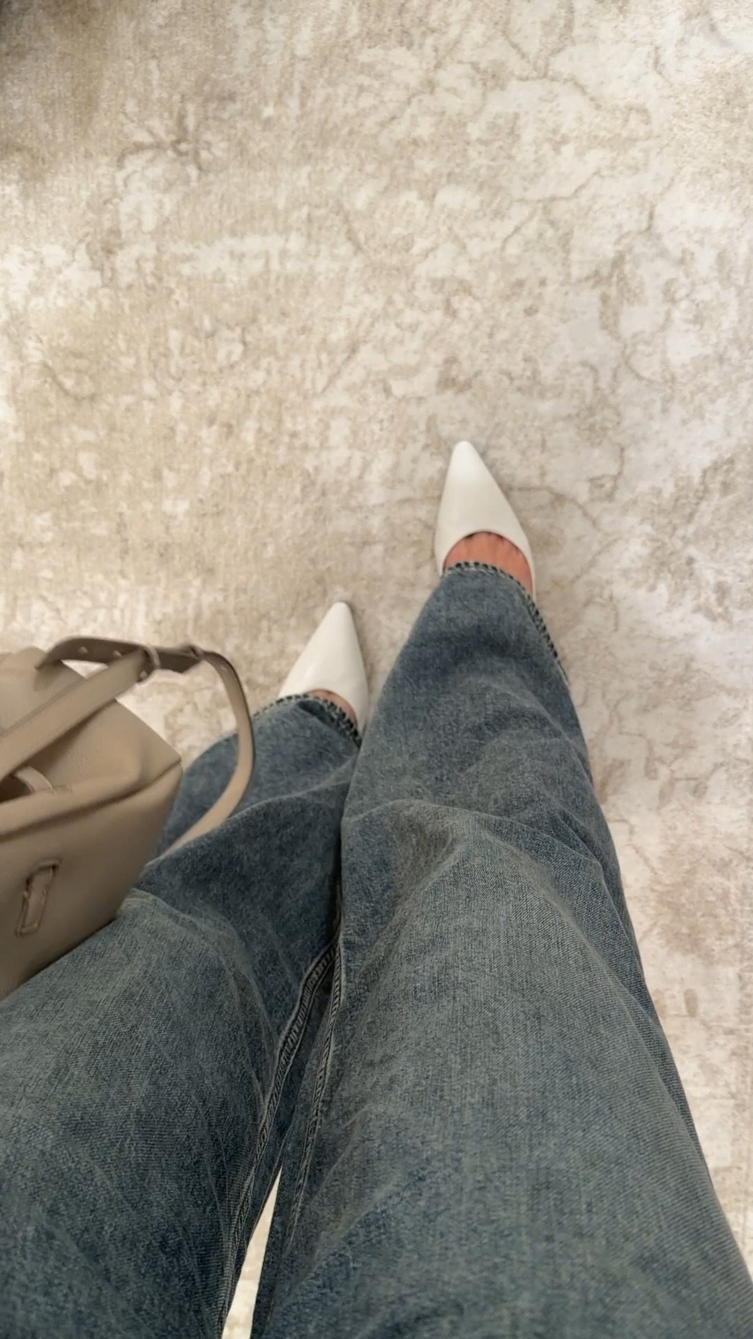 Love love the wash of these jeans! I’m just shy of 5-7” wearing the size 24, I sized down one so I would say they run slightly big #stylinbyaylin #aylin #jeans 



#LTKOver40 #LTKSeasonal #LTKootd