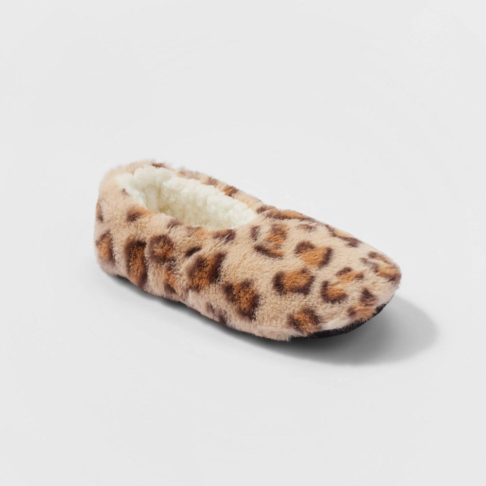 Women's Leopard Print Faux Fur Pull-On Slipper Socks - Tan S/M | Target