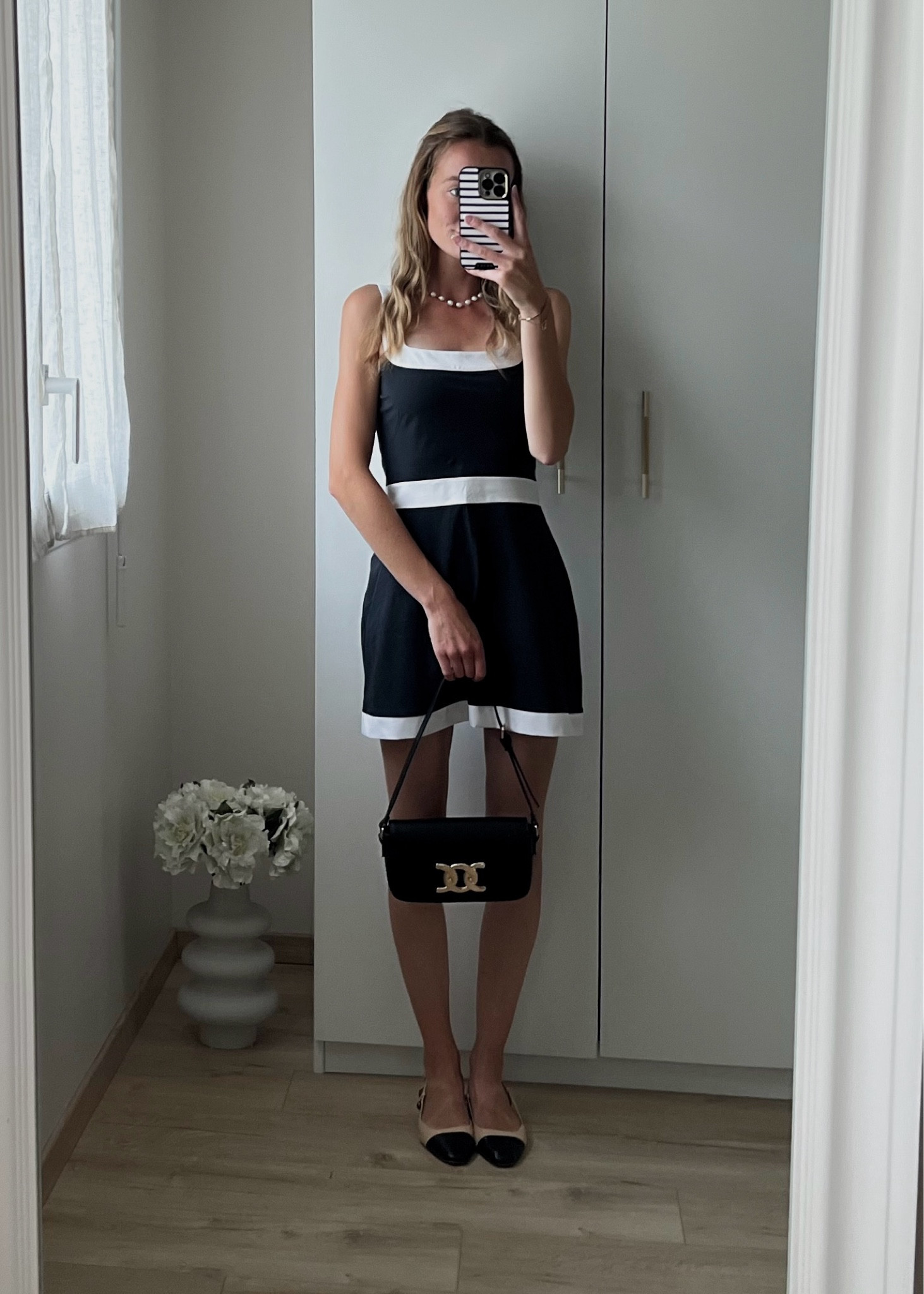 #OOTD #Stylelnspo #FashionBlogger #MinimalStyle #ChicStyle #EffortlessStyle #ClassicStyle #SummerOutfit #ParisianStyle #CapsuleWardrobe #ootdshare #minimalfashion #elegantwoman #elegantstyle #elegantoutfit #classywomen #elegantlady #elegantlook #classyfashion #classy #chicstyle #oldmoney #oldmoneyoutfits 

#LTKautumn #LTKfrance #LTKeurope