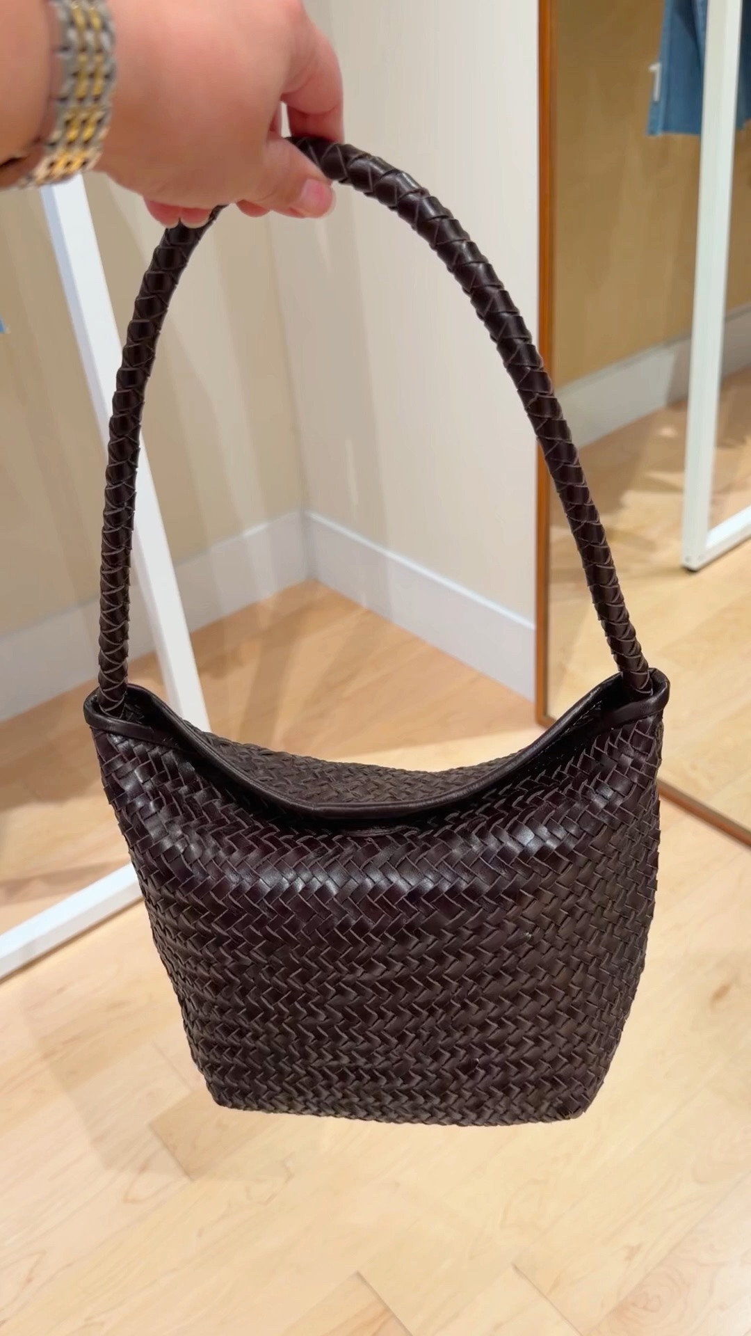 Loving the woven bag collection at Madewell, especially this shoulder bag in this dark rich coffee bean brown! Such a gorgeous color and a great everyday style for casual outfits and workwear. Lots of other sizes, styles and colors in this woven collection and they’re all beautiful!

#LTKxMadewell #LTKWorkwear #LTKOver40