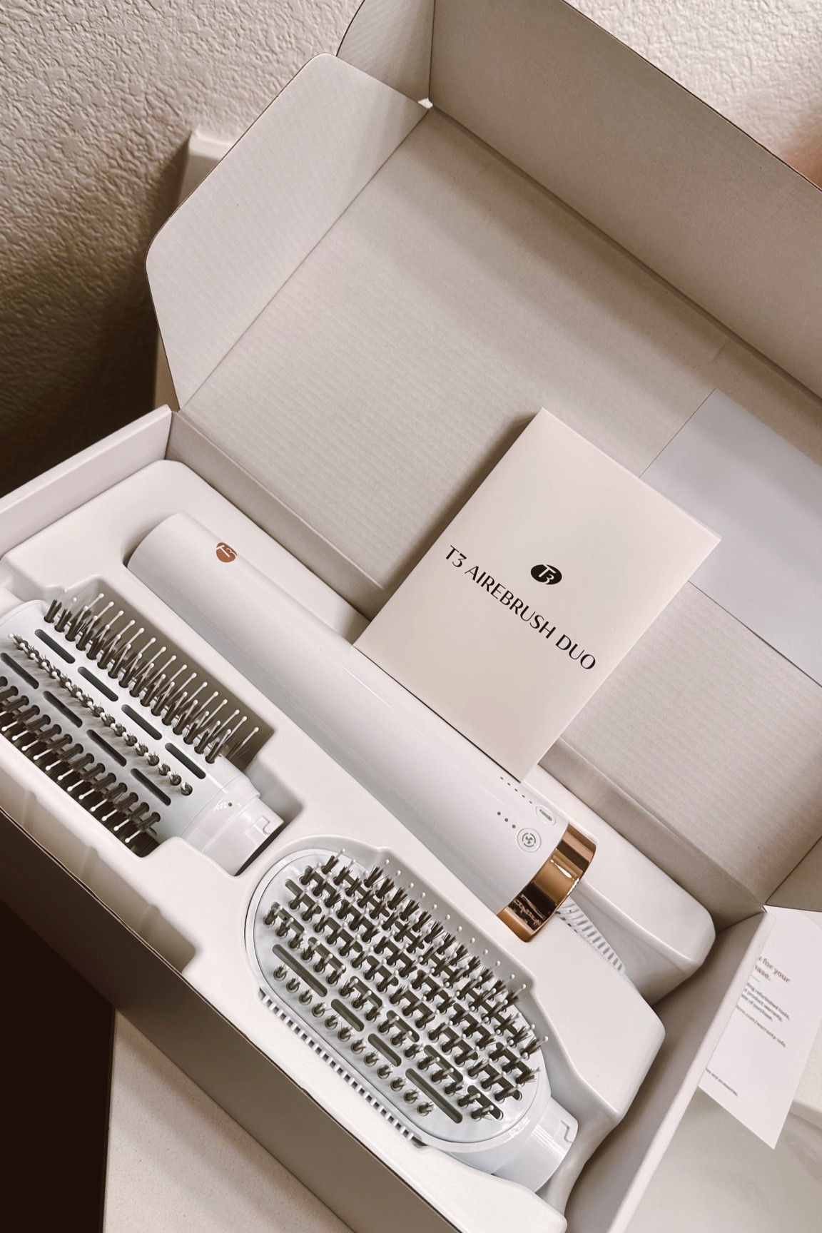 All about the hair 💇🏻‍♀️ #hairbrush #airebrush #t3

BLACK FRIDAY DEALS🖤🖤‼️‼️

#LTKbeauty #LTKCyberWeek #LTKfindsunder100