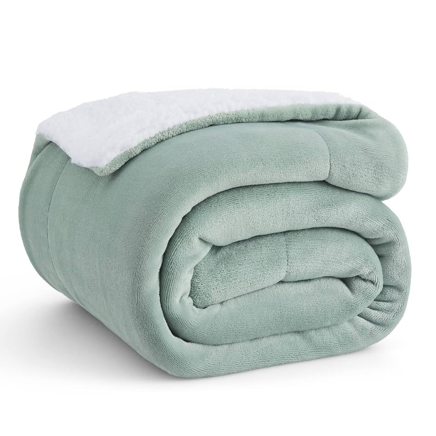Bedsure GentleSoft Sherpa Twin Blankets for Bed Couch Sofa, Sage Green Fleece Blanket Fluffy Fuzz... | Amazon (CA)