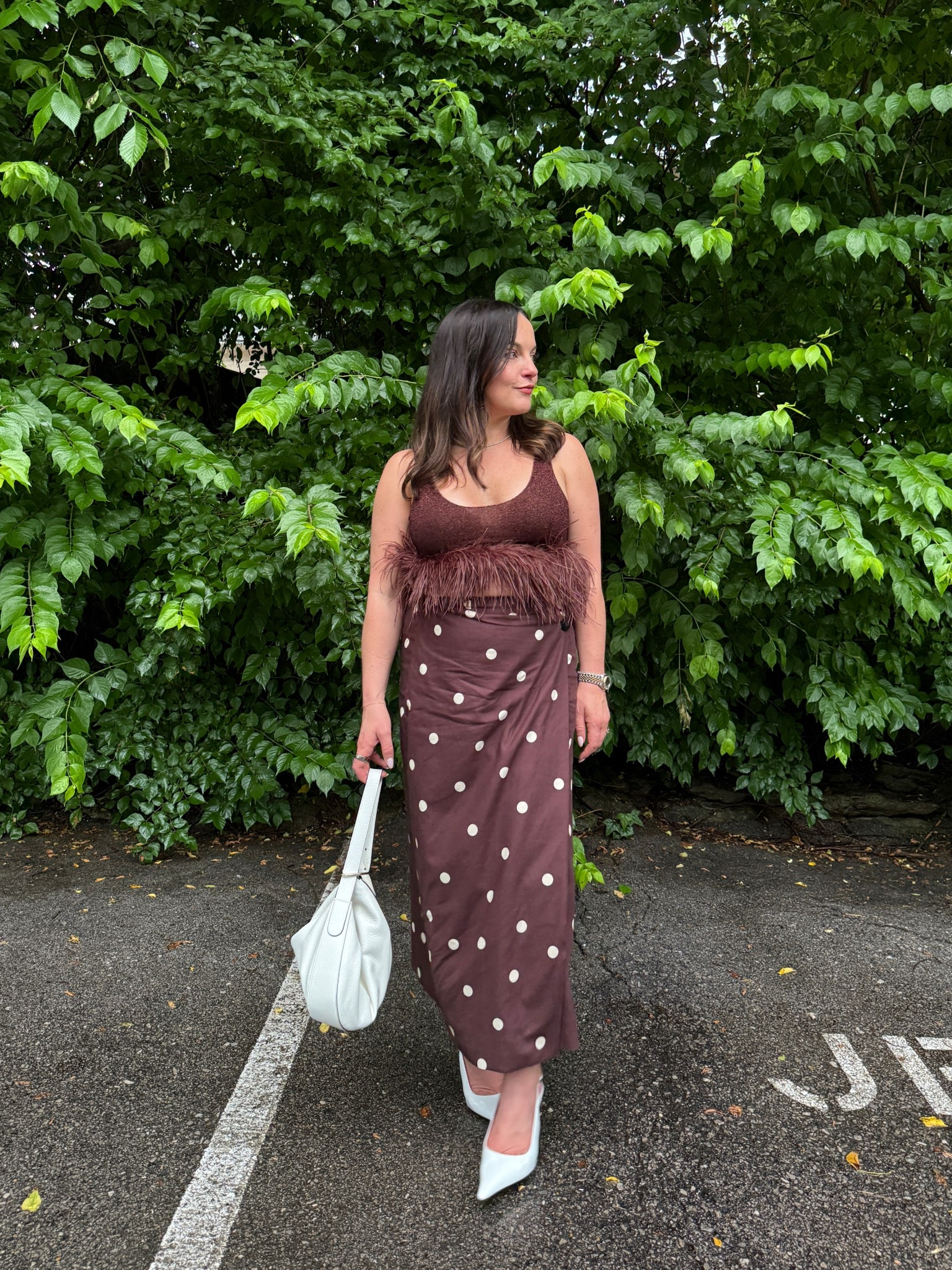 summer date night outfit! wearing the sezane skirt in a size 6 