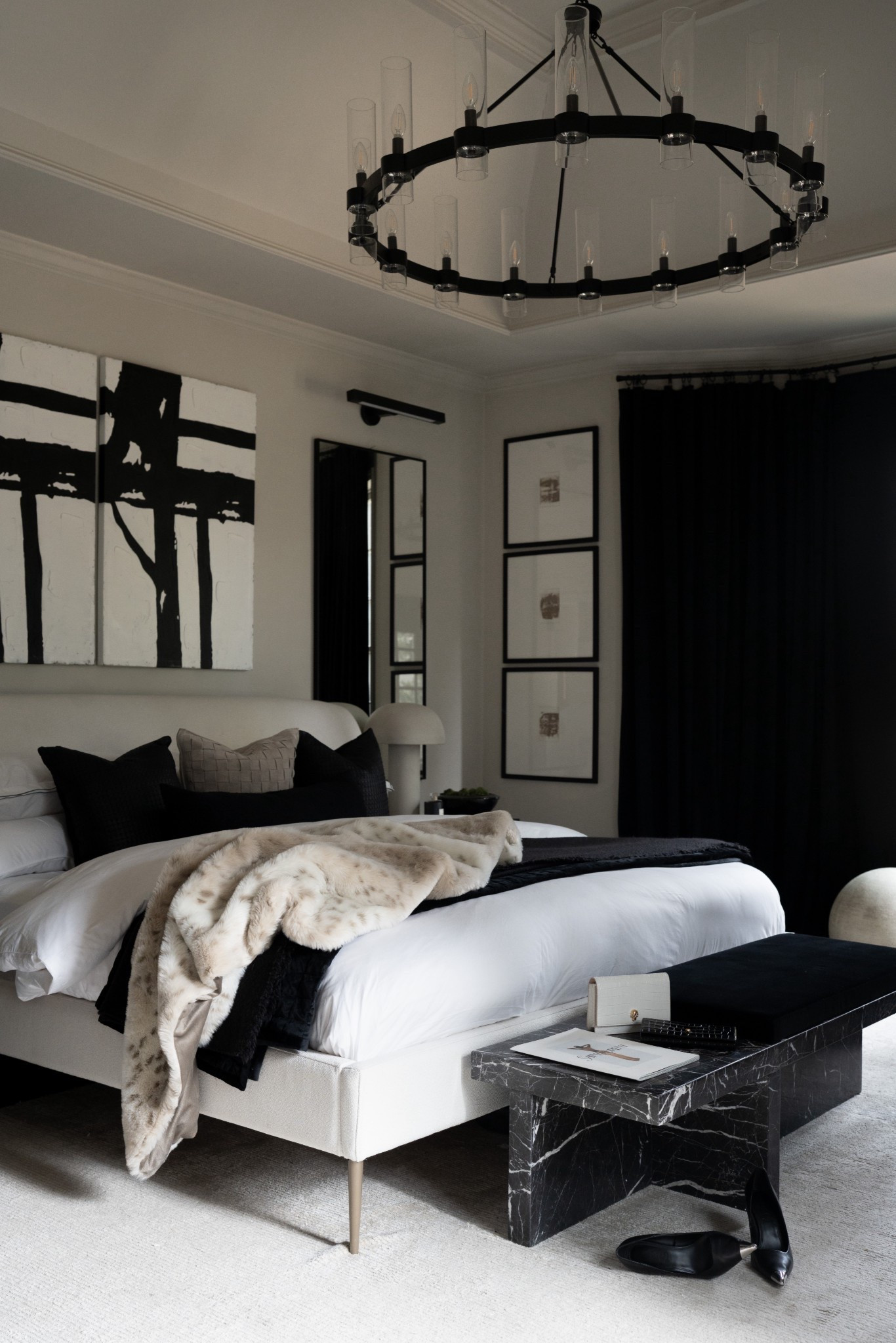 Utterly speechless on the outside …inside squealing “eeeeeeekkkkkkkk!!!” And wondering why I didn’t order this bench a long time ago??!!!! 