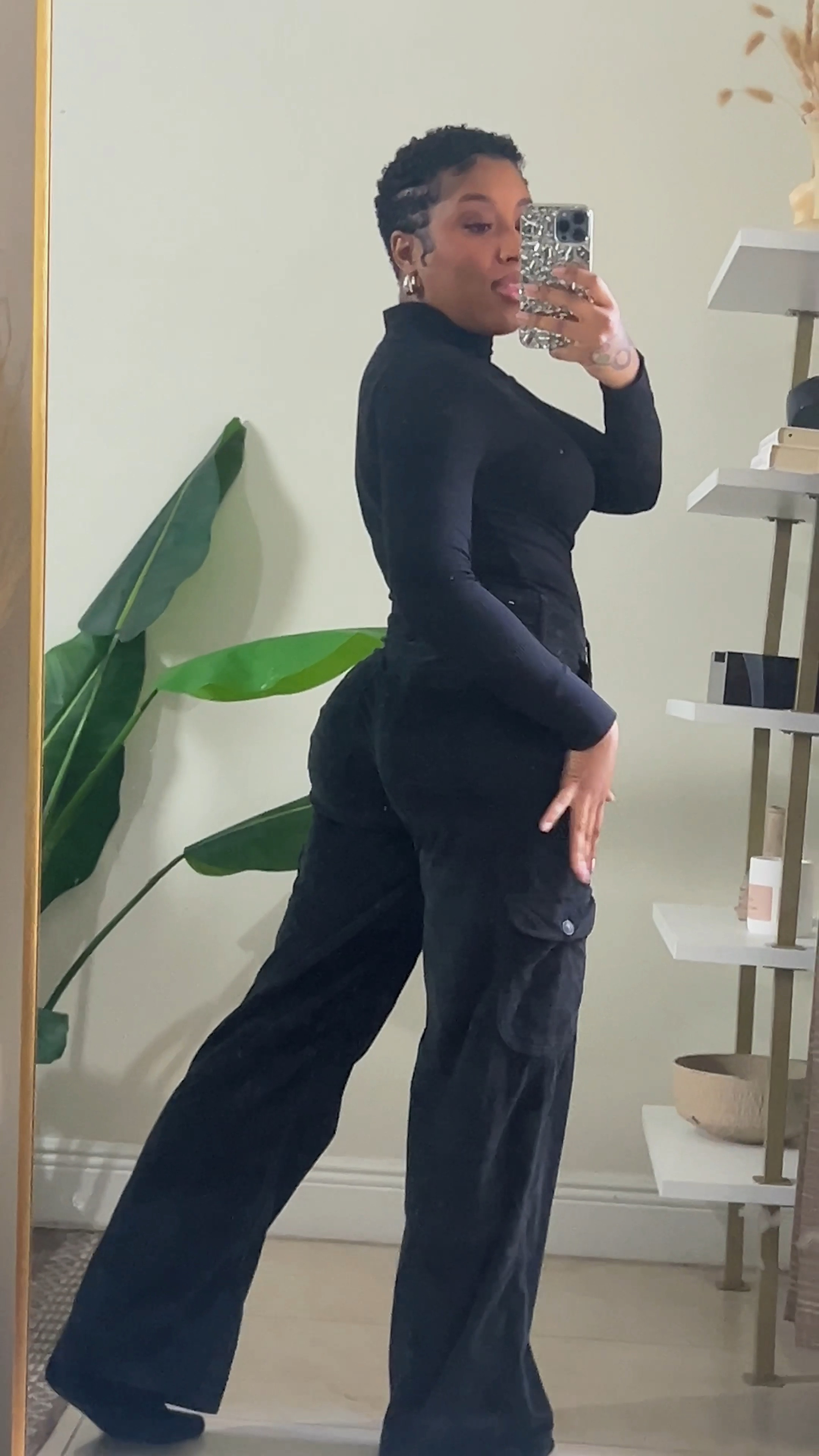 The most flattering cargo pantss

#LTKHoliday #LTKstyletip #LTKfitness