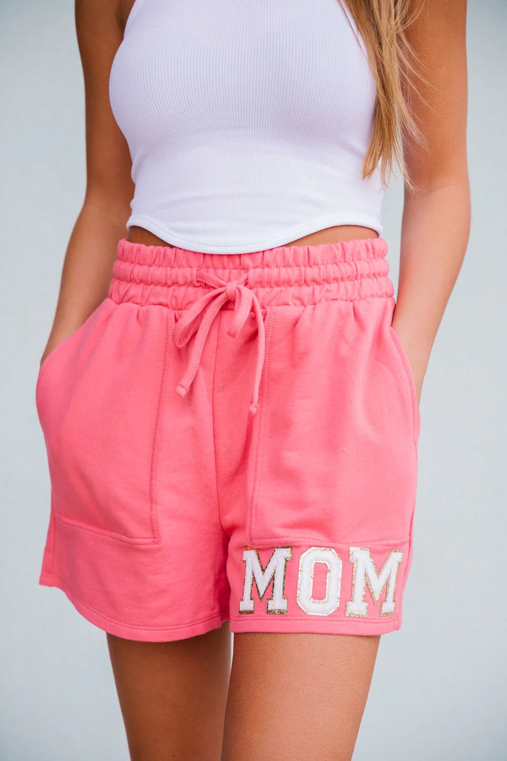 MOM CORAL PINK SHORTS | Judith March