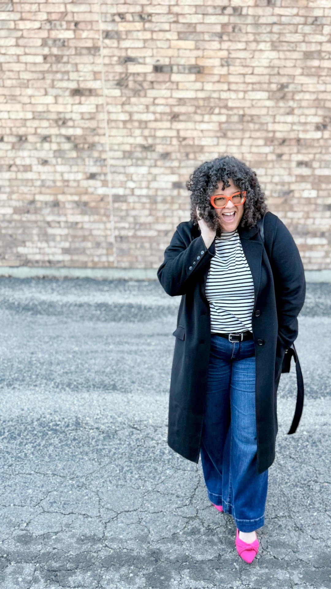 Friday ‘fit inspired by @lauren_owens✨ outfit formula for the day!

Coat and shirt I received as a gift for being a Universal Standard ambassador. #uspartner

Jeans are Kut from the Kloth from Evereve. #everevepartner

Shoes were #gifted through a collab with Reclectic last summer. 


#LTKdayinmylife #LTKootd #LTKMidsize