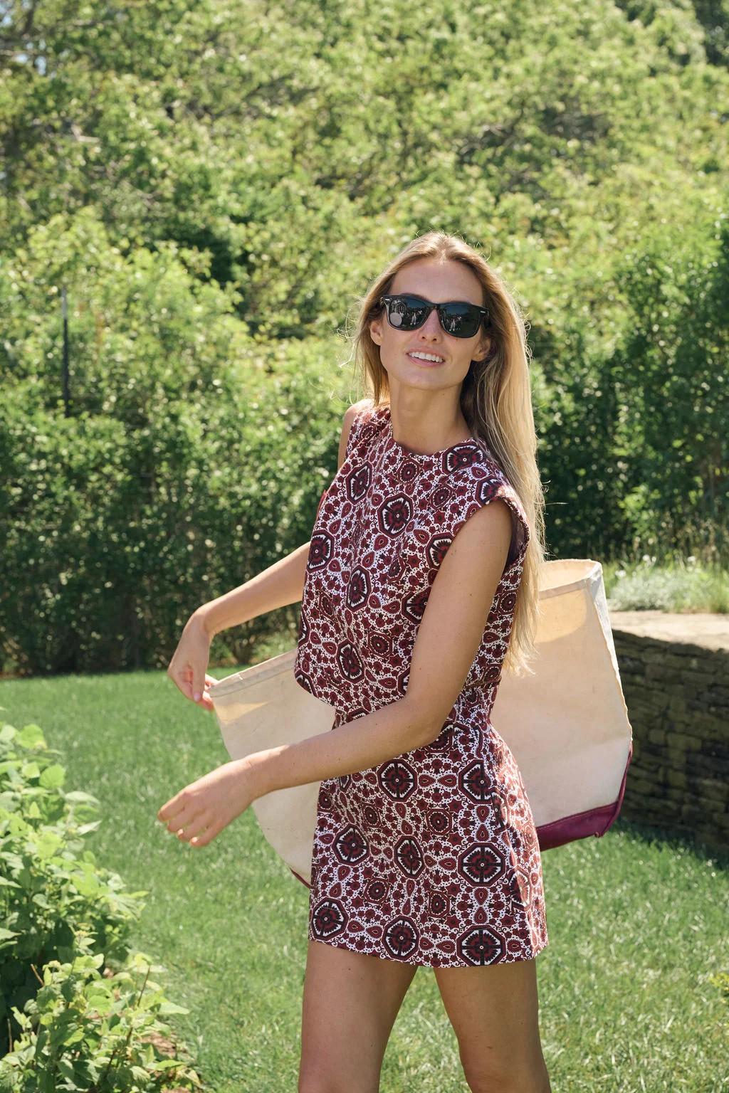 Slim Shell Top - Coco  Castillo Medallion | Julia Amory