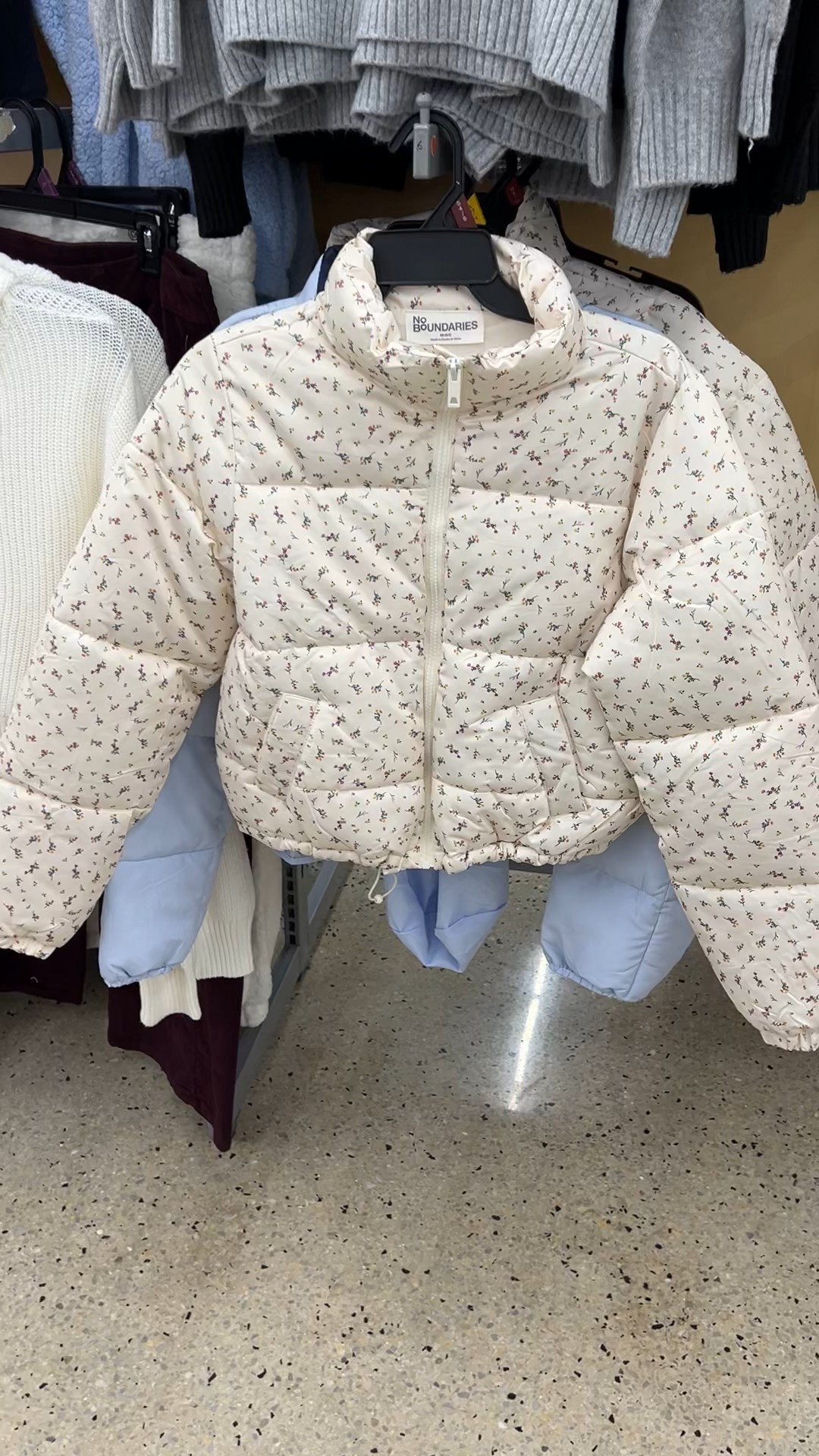 Crop puffer jackets, $17 at Walmart, in ditsy floral or baby pink #walmartfashion 

#LTKFindsUnder50 #LTKFindsUnder100