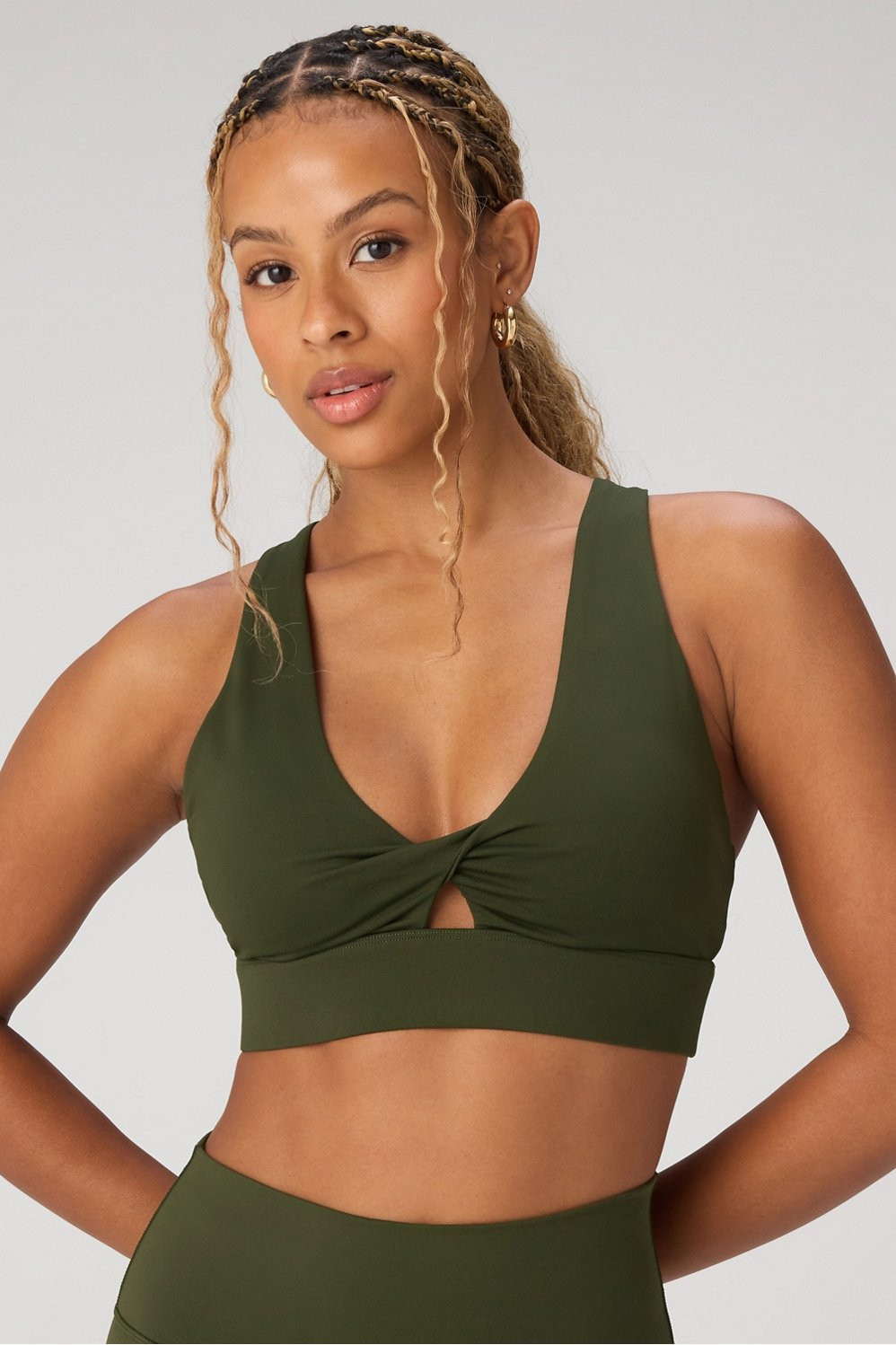 Oasis Twist Medium Impact Sports Bra | Fabletics