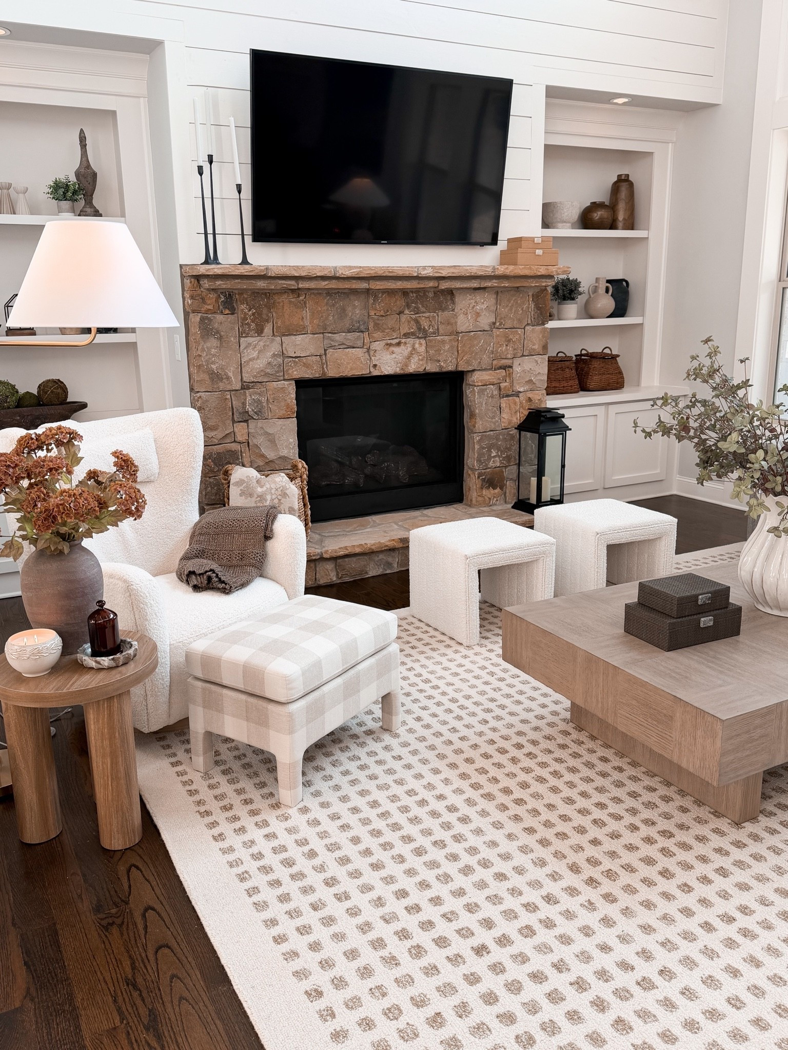 Sunday still views of my living room 🤎🍂

#LTKHome #LTKSeasonal