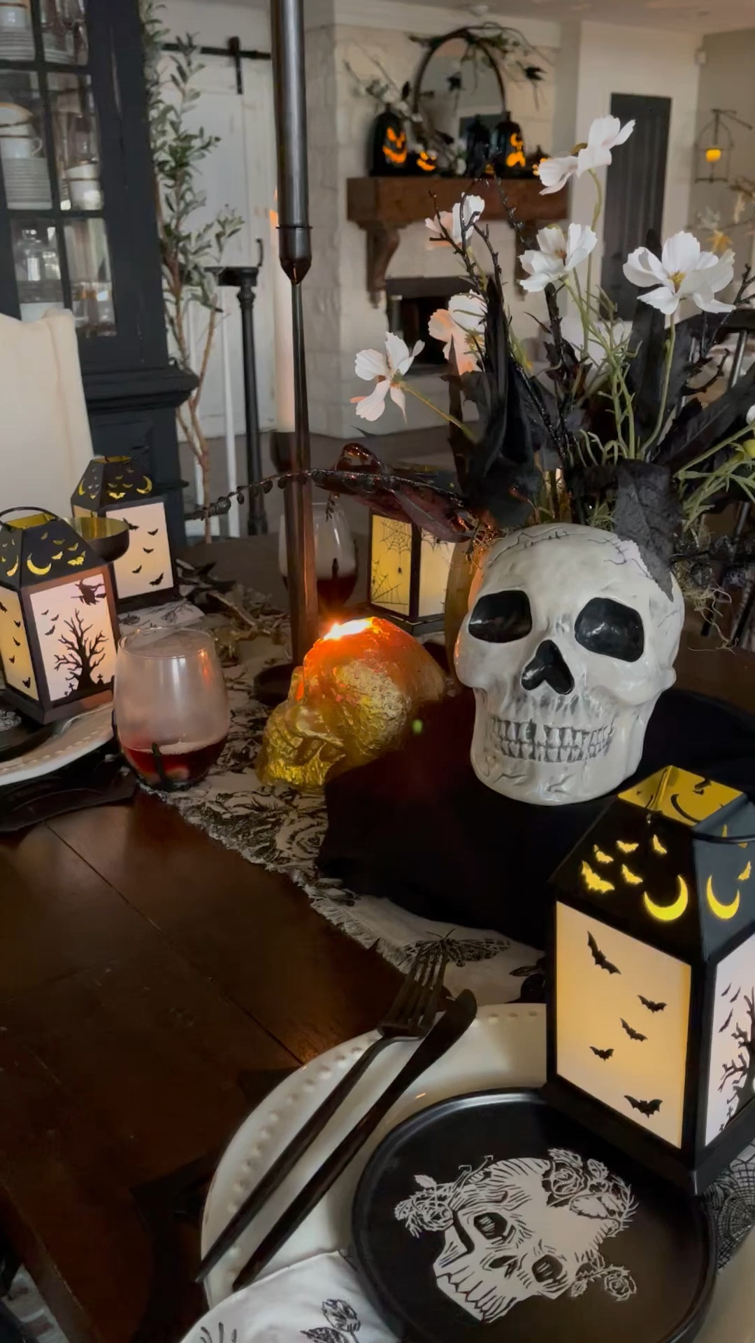 Spooky halloween tablescape Halloween decor, Halloween dishes, Halloween table linens, Halloween party , Halloween centerpiece #halloweenaccents #halloweentable 

#LTKhome #LTKHalloween #LTKSeasonal