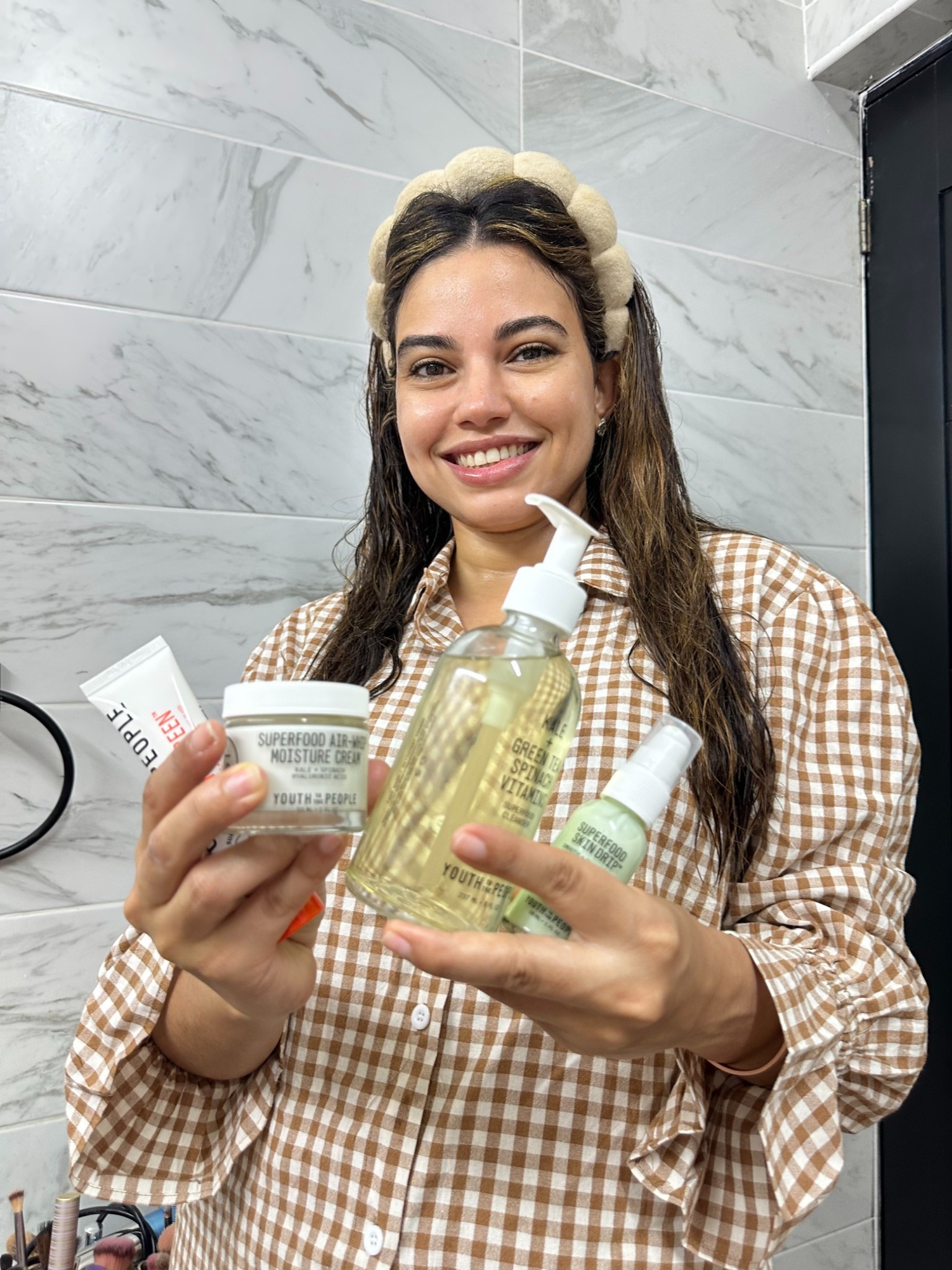 #ad 
Gifted by Youth To The People 🤍  
Trying out their Barrier Essentials routine—clean, hydrate, moisturize + SPF.

Lightweight, hydrating, and easy to layer into my routine.  
Linked everything on my LTK ✨ #gifted 

#LTKU #LTKselfcare #LTKBeauty