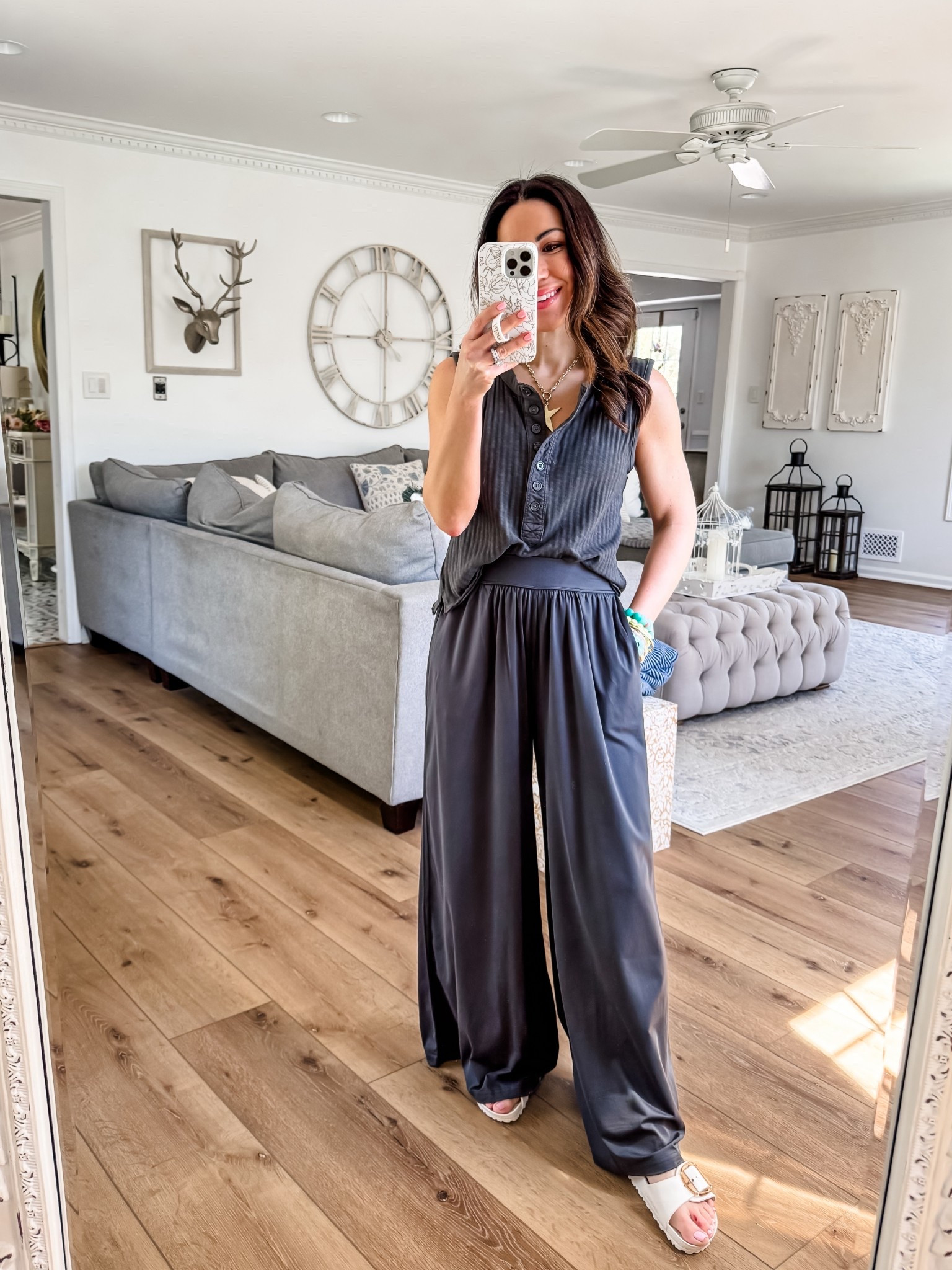 Code: TAMMY20 at Aerie thru 4/25. Small short wide leg pants. Small Henley tank top.
@aerie 
#AeriePartner
#AerieREAL
#Aerie
#ad












#LTKSaleAlert #LTKxAerie #LTKPetite