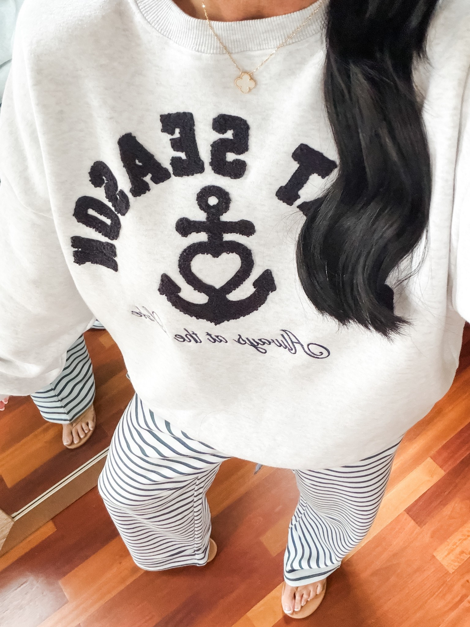 Love this boat season sweatshirt 
Wearing a medium 
@Target 

#LTKmomlife #LTKSeasonal #LTKootd