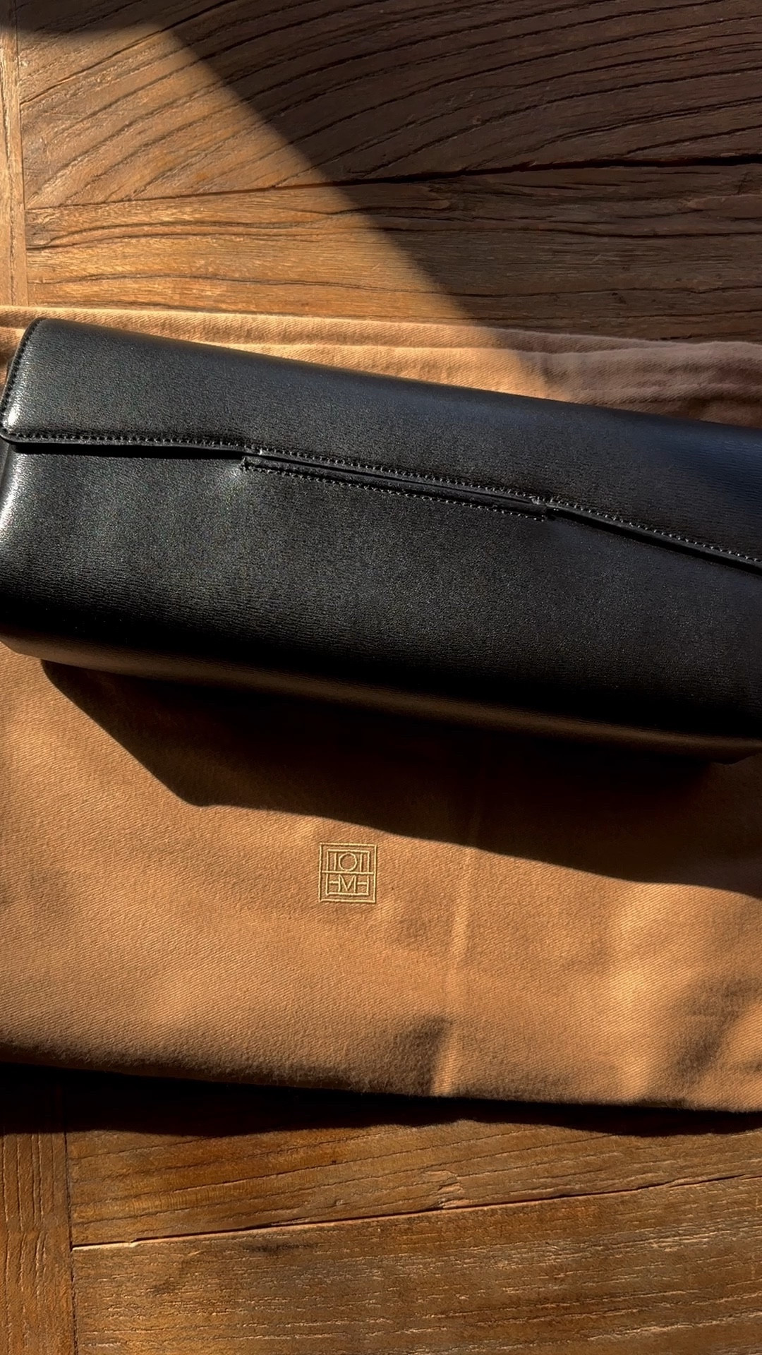 A classic. Fits a phone, make-up keys etc 

#LTKxNSale #LTKaustralia