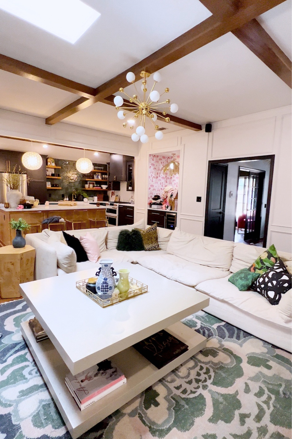 Home
Living room
Decor
Couch
Sectional
Rug
Pillows
Coffee table
Wallpaper
Lights 

#LTKhome #LTKsalealert #LTKstyletip