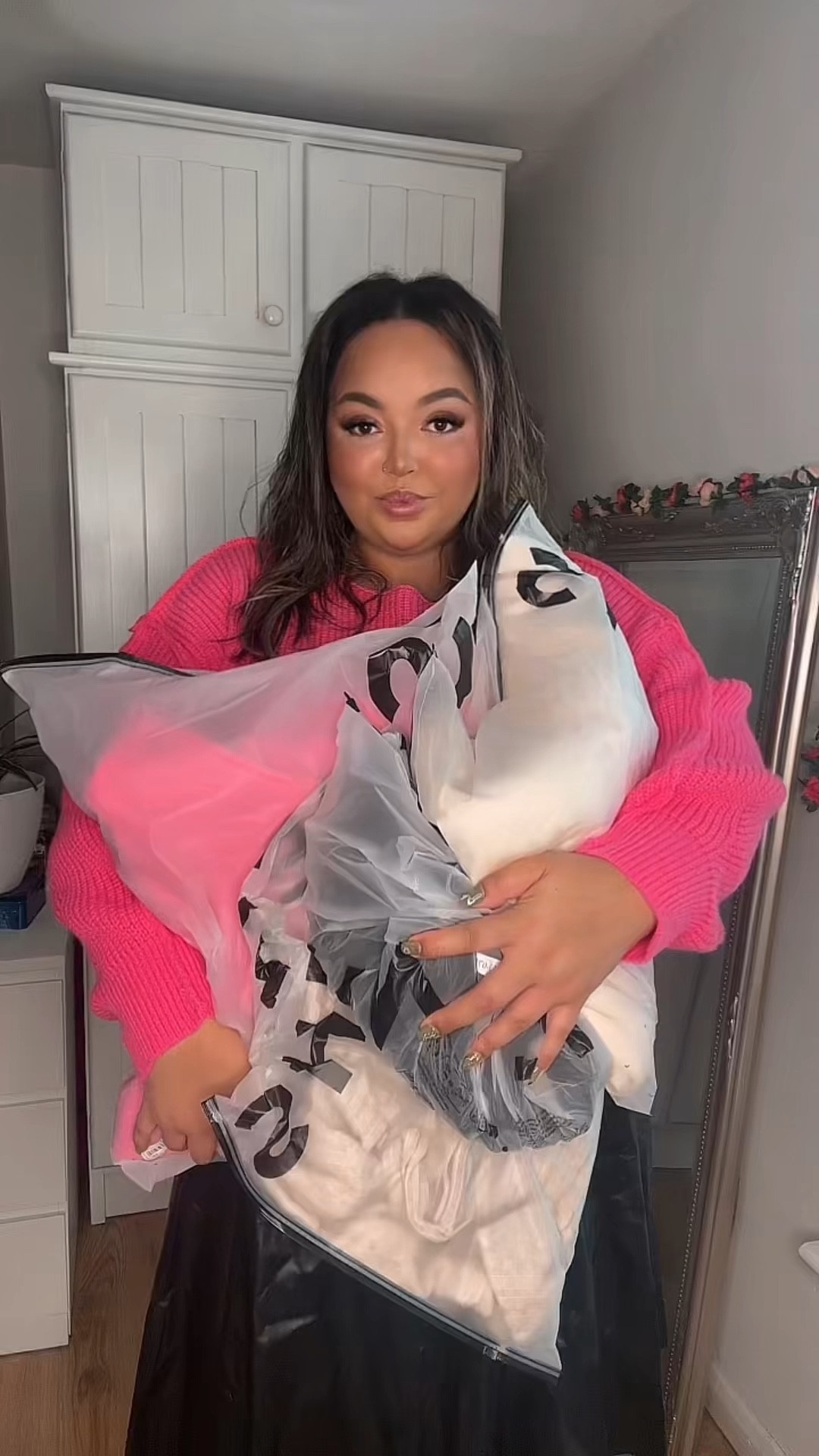 ‘BF6233’ or ‘22janet’ for additional 15% off SHEIN

The tracksuit is currently sold out so i linked a similar one

#LTKfindsunder50 #LTKmidsize #LTKplussize