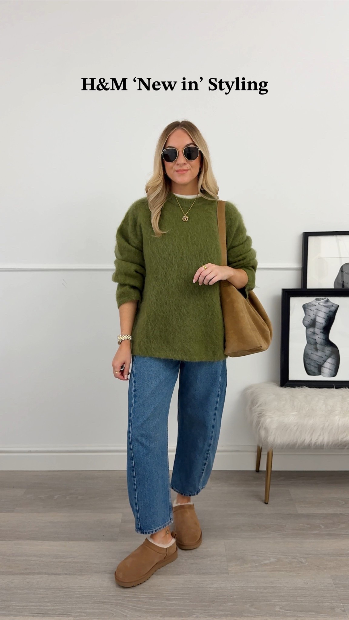 Jumper: xs
Barrel jeans: 24 short 
Ugg micro ultra mini: true to size 

#LTKstyletip #LTKautumn #LTKjeans