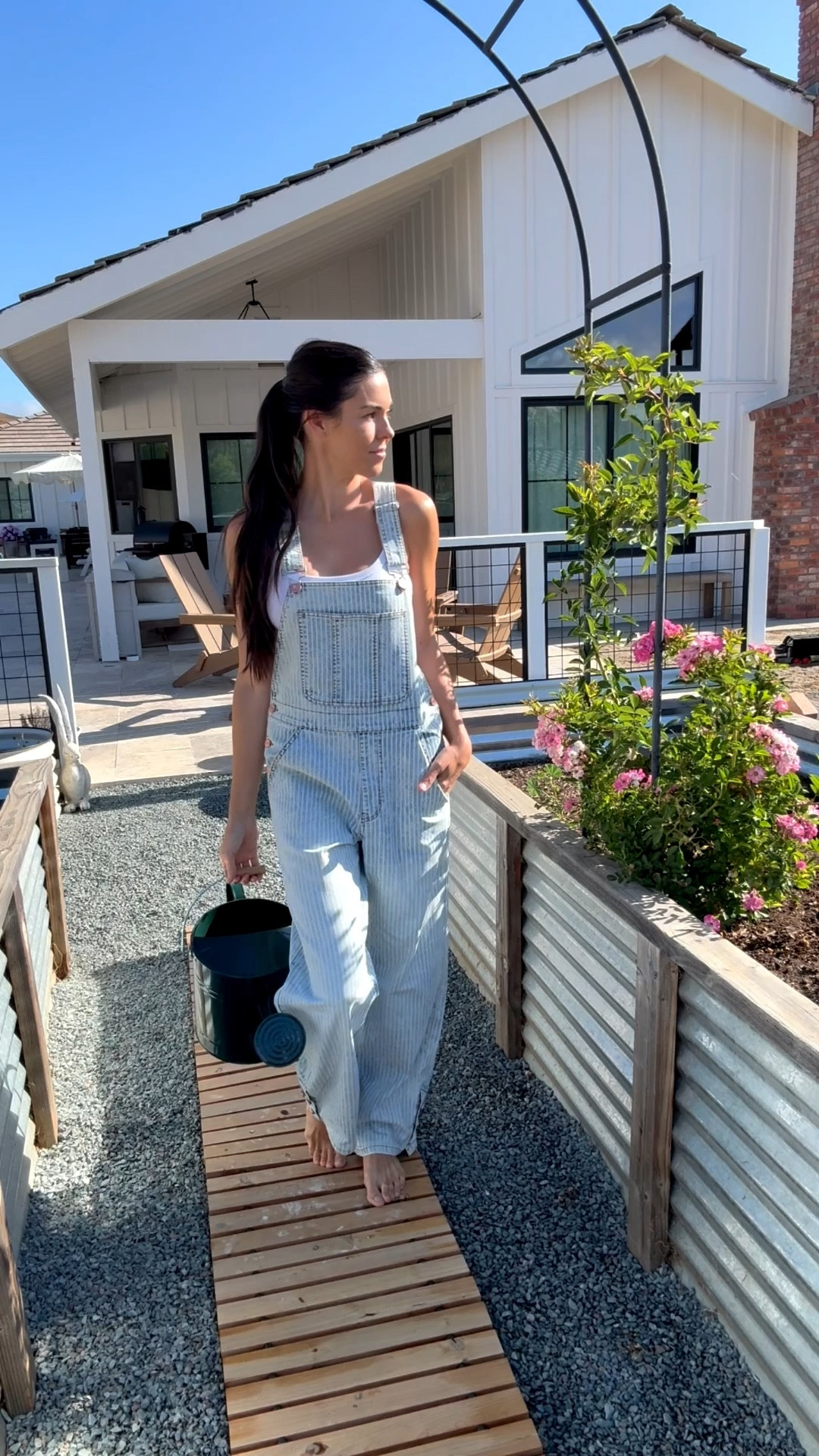 If you need me I’ll be in the garden in my cute baggy overalls from the new One Teaspoon collection  😍 

#LTKootd #LTKdayinmylife