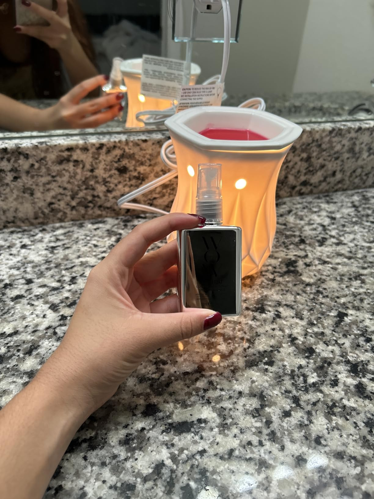 COLOR WOW Dream Coat Supernatural Spray – Keep Your Hair Frizz-Free and Shiny No Matter the Wea... | Amazon (US)