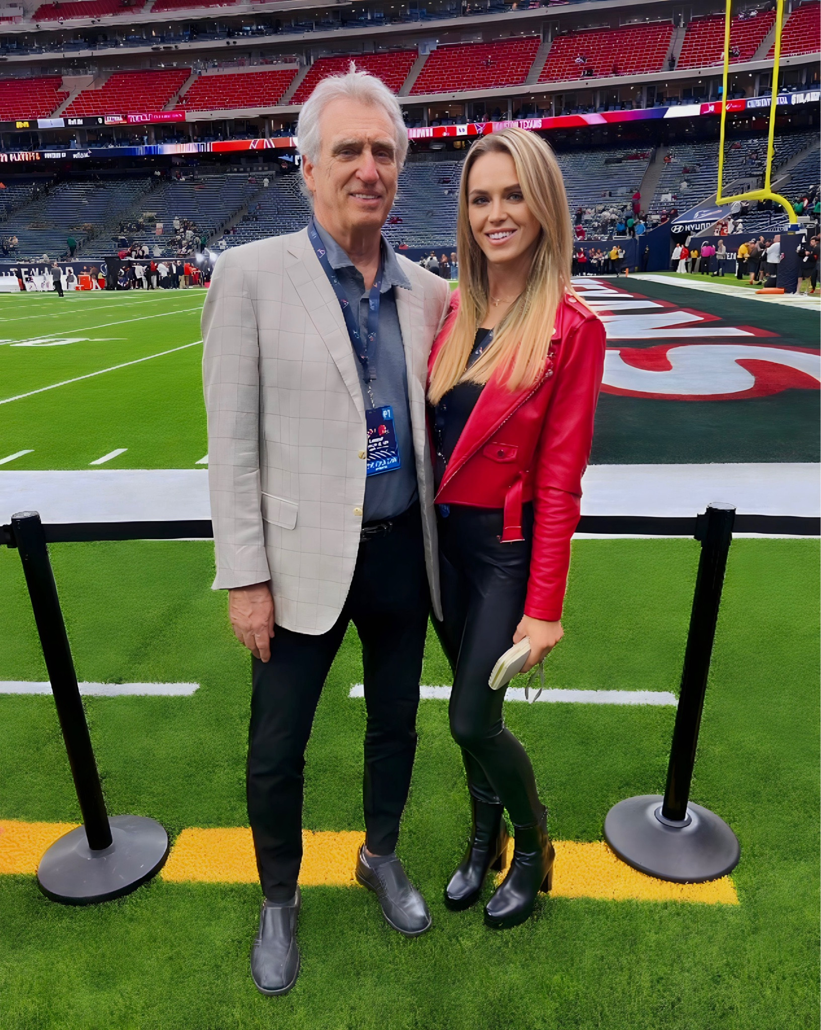 NRG Stadium in Houston ♥️

#LTKSeasonal #LTKstyletip #LTKtravel