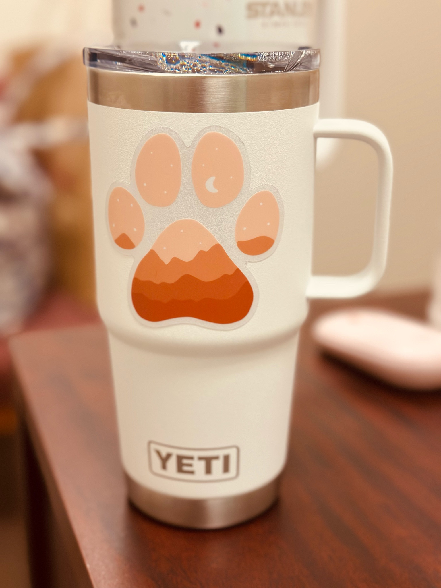 My travel coffee mug and paw print sticker !



#LTKunder50 #LTKFind #LTKtravel