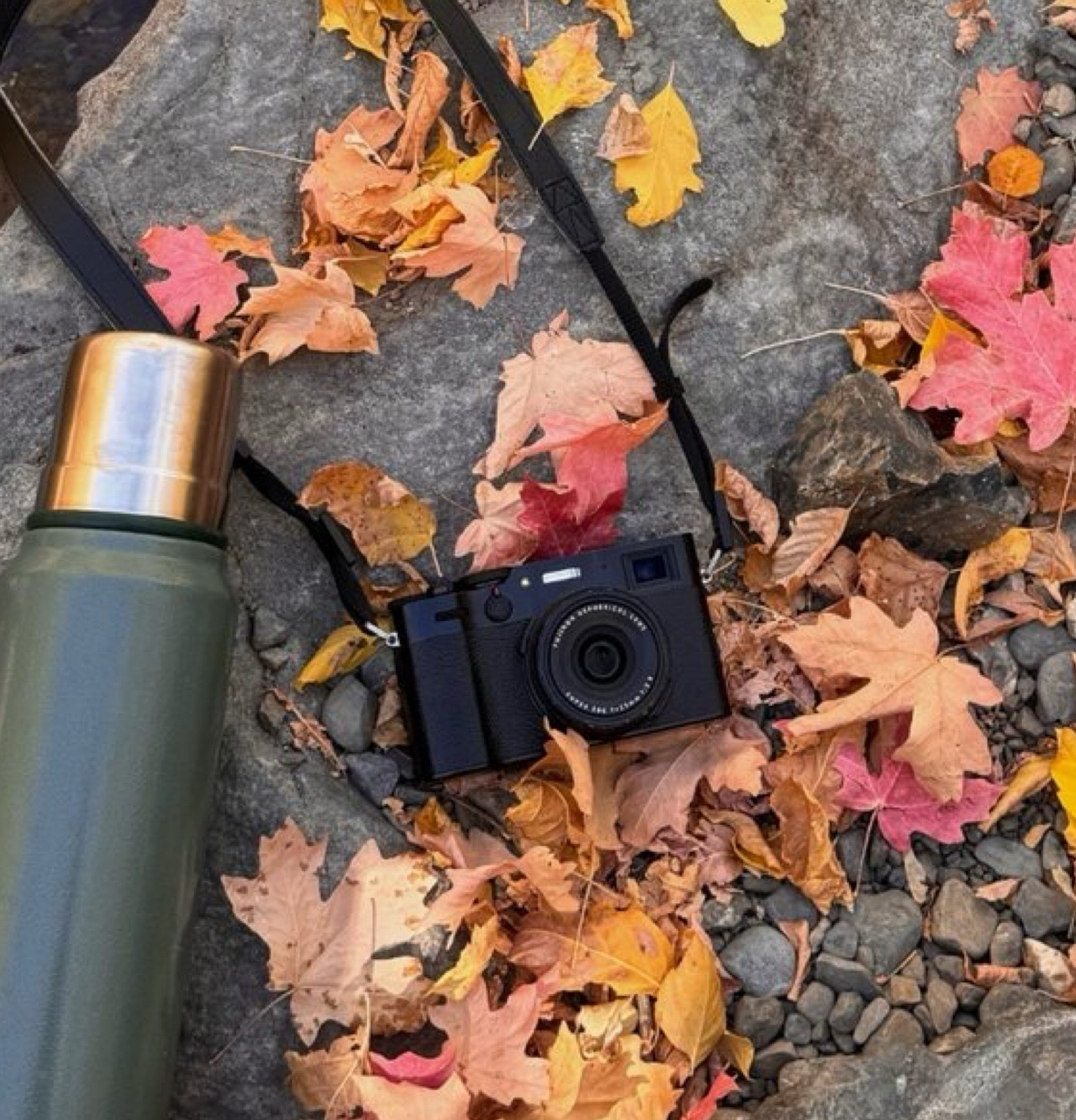 My sidekick - the Fujifilm x100v film sim camera 🤍